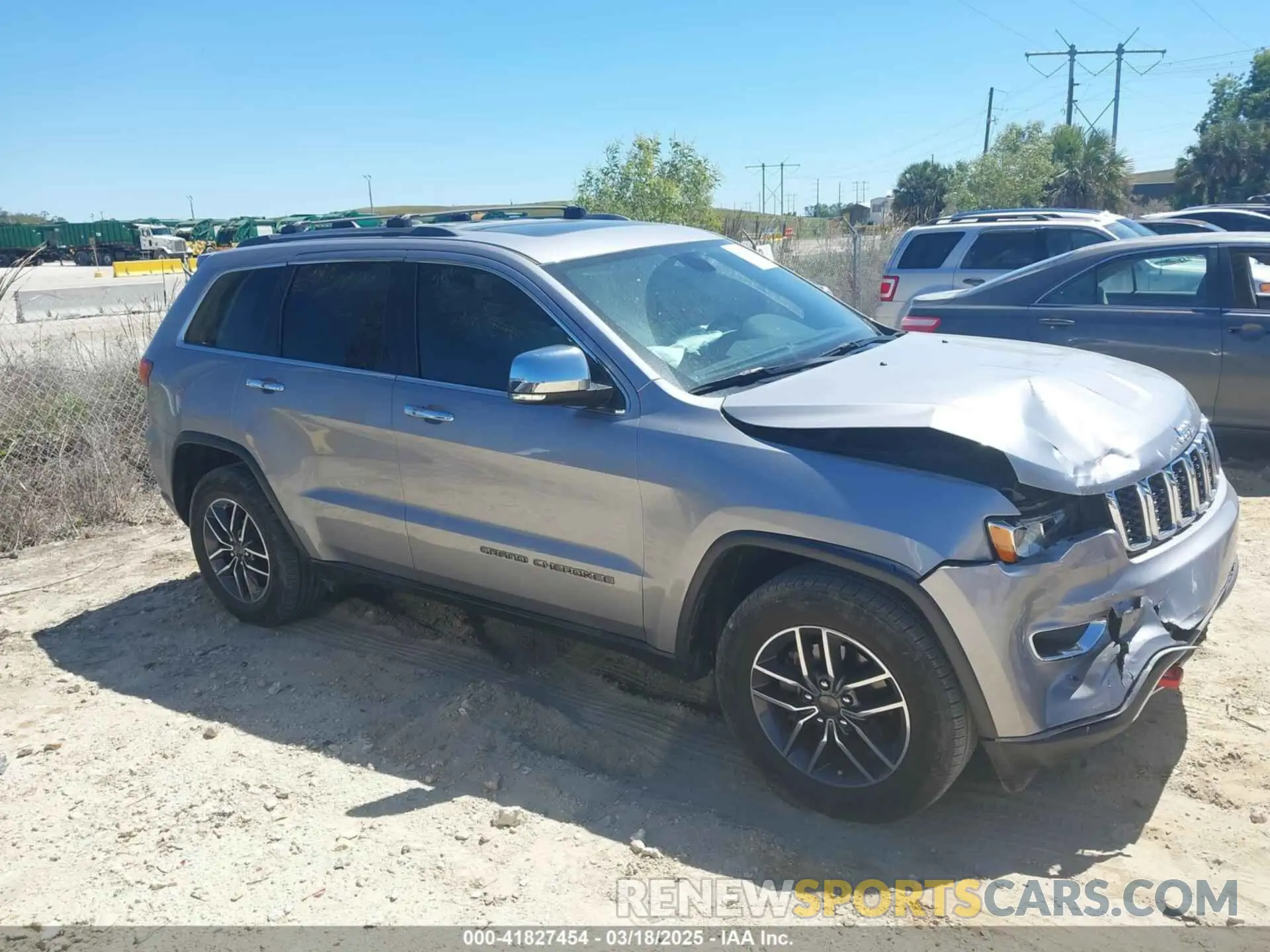 13 Photograph of a damaged car 1C4RJFBG5LC148939 JEEP GRAND CHEROKEE 2020