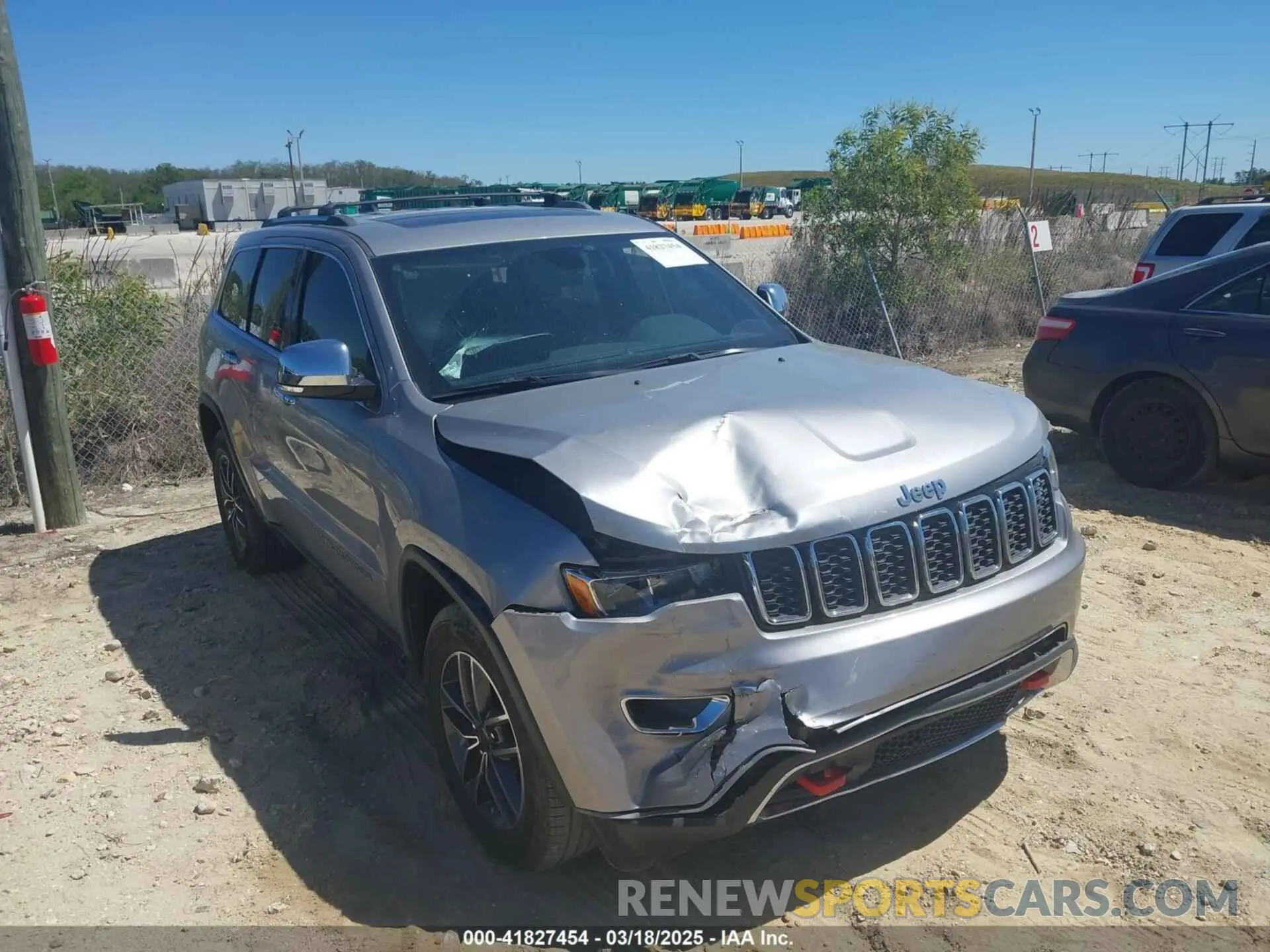 6 Photograph of a damaged car 1C4RJFBG5LC148939 JEEP GRAND CHEROKEE 2020