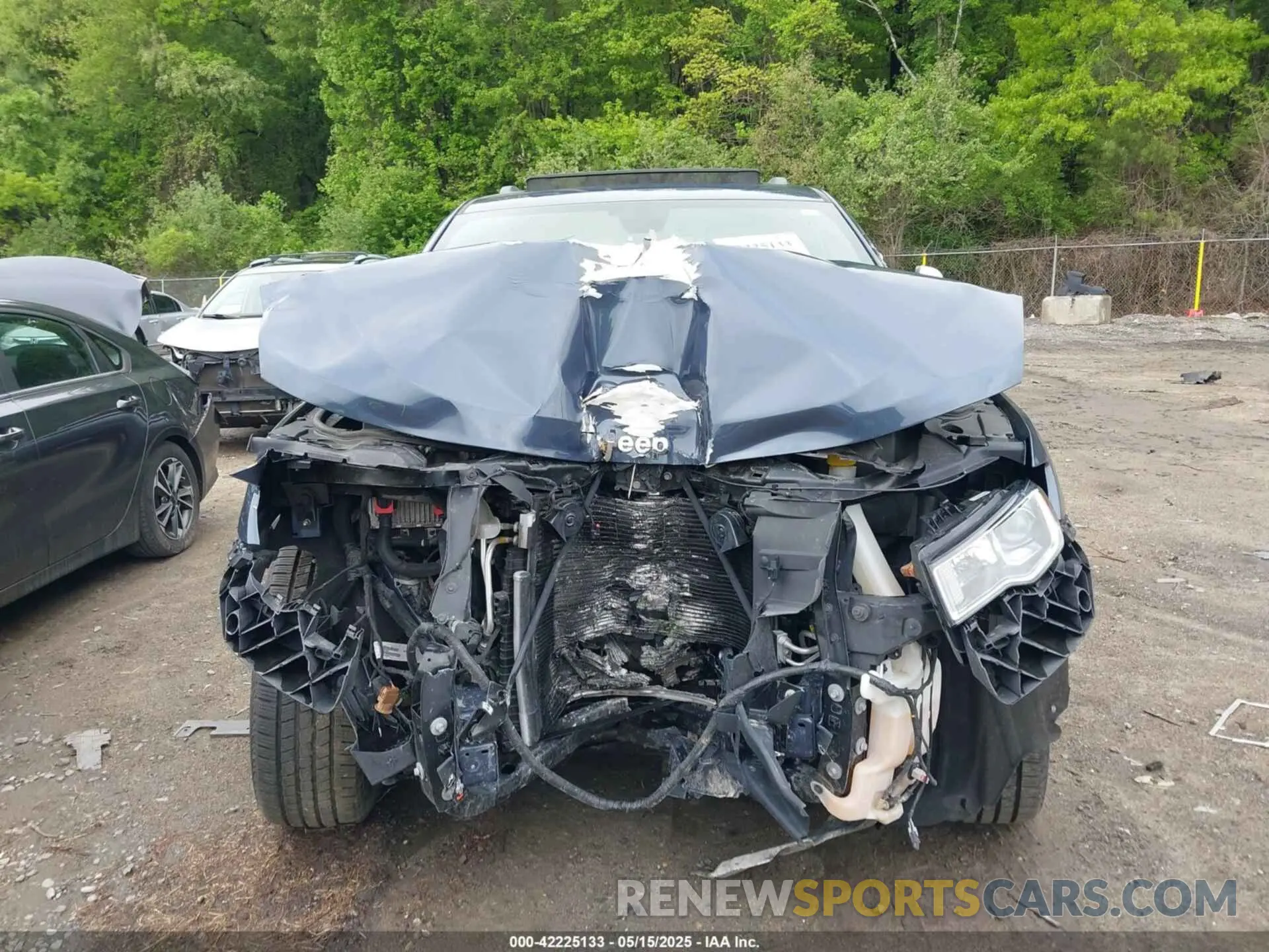 13 Photograph of a damaged car 1C4RJFBG5LC218505 JEEP GRAND CHEROKEE 2020