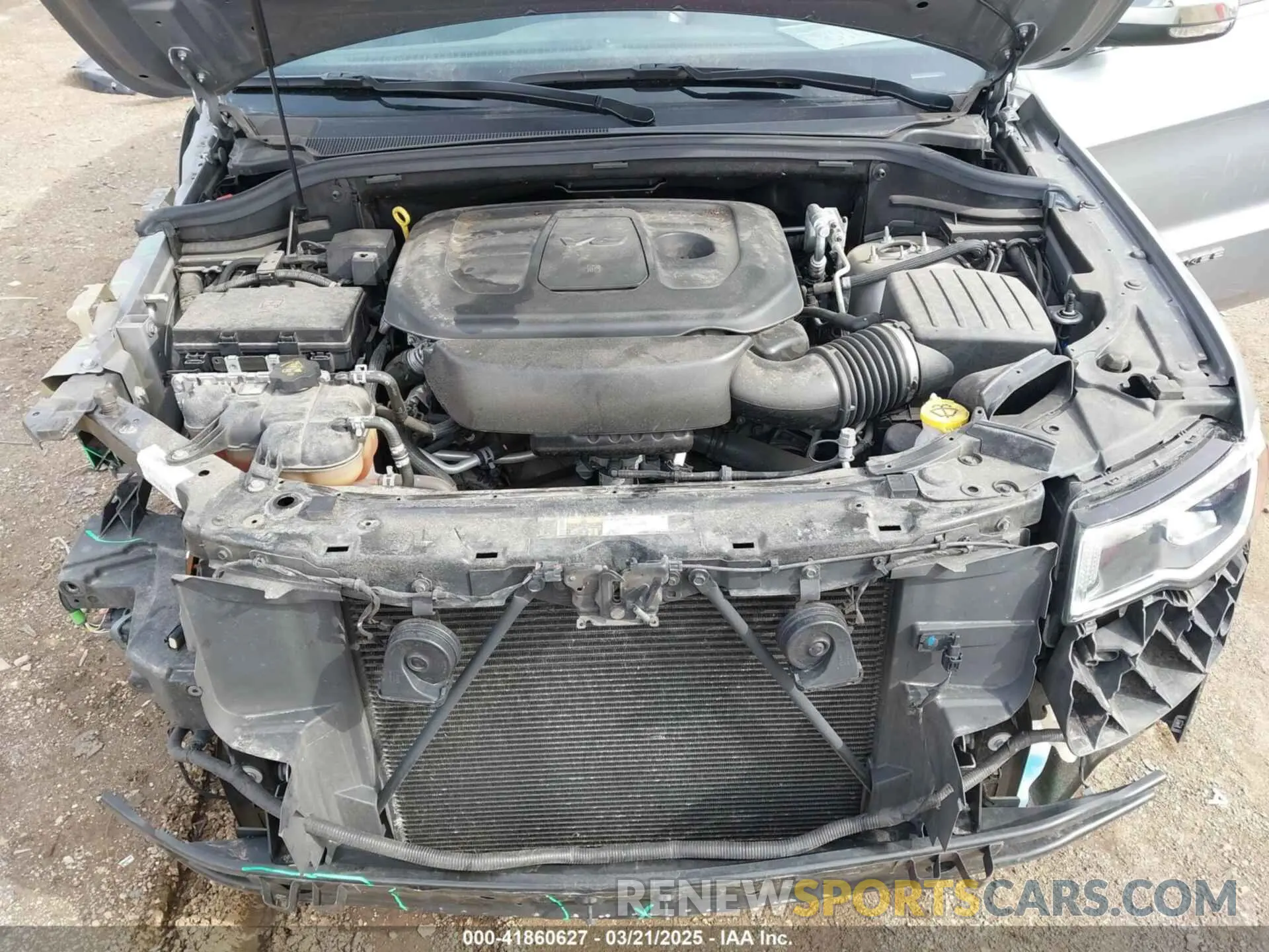 10 Photograph of a damaged car 1C4RJFBG5LC305045 JEEP GRAND CHEROKEE 2020