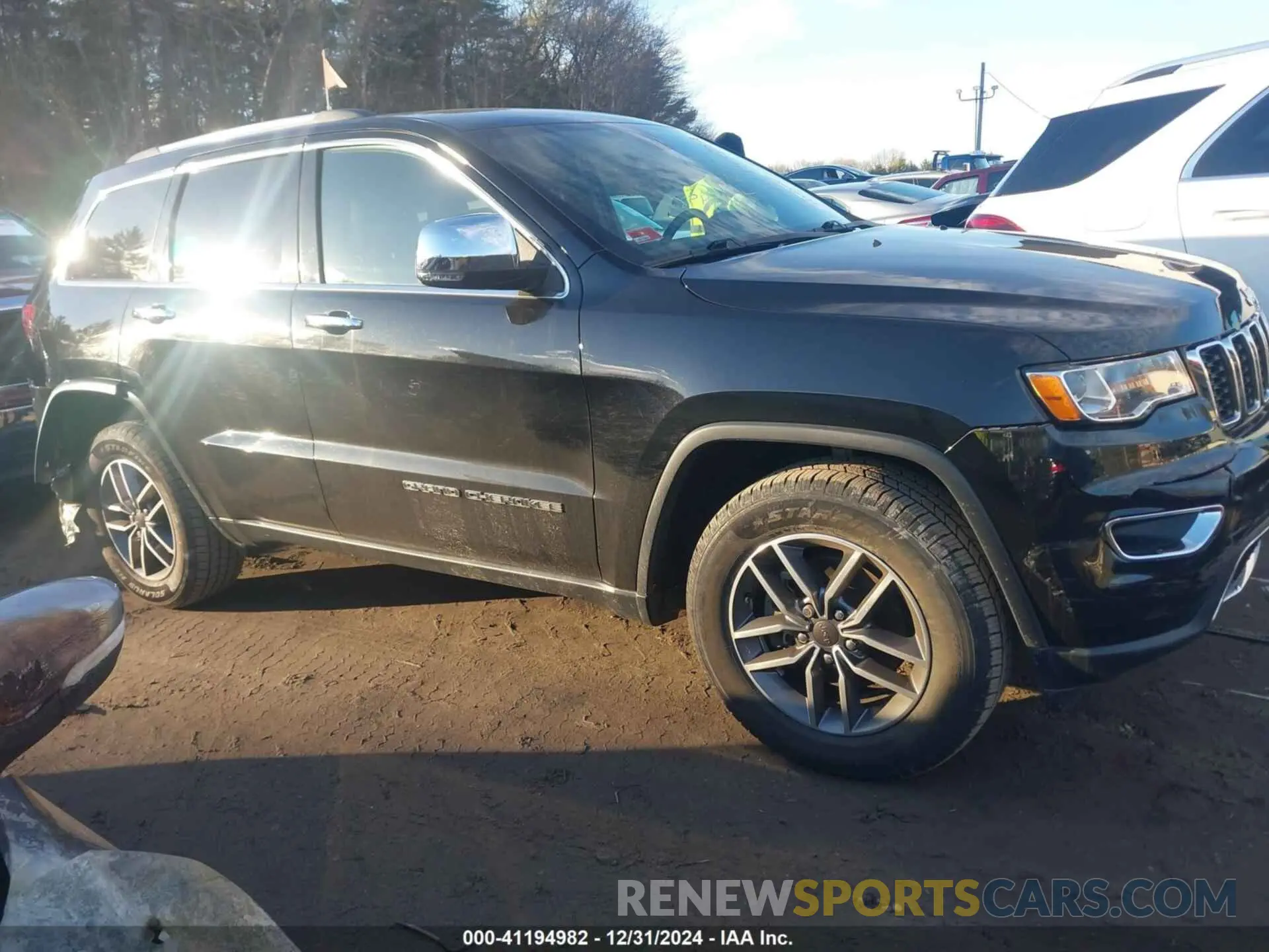 13 Photograph of a damaged car 1C4RJFBG6LC177303 JEEP GRAND CHEROKEE 2020