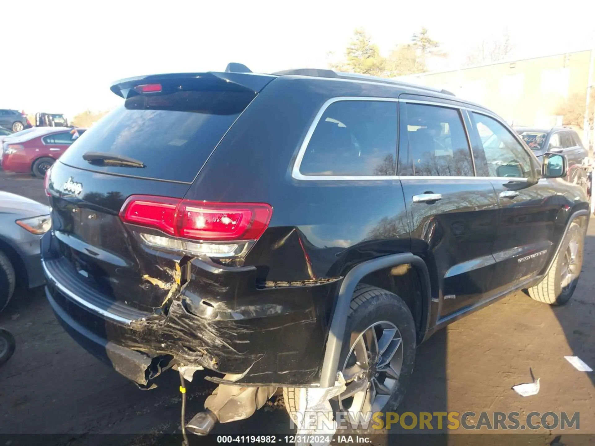 4 Photograph of a damaged car 1C4RJFBG6LC177303 JEEP GRAND CHEROKEE 2020