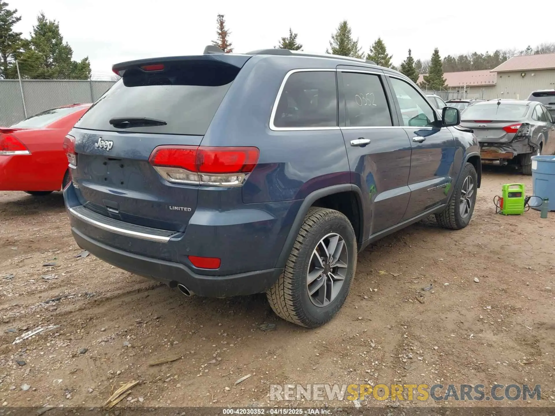 4 Photograph of a damaged car 1C4RJFBG6LC416672 JEEP GRAND CHEROKEE 2020