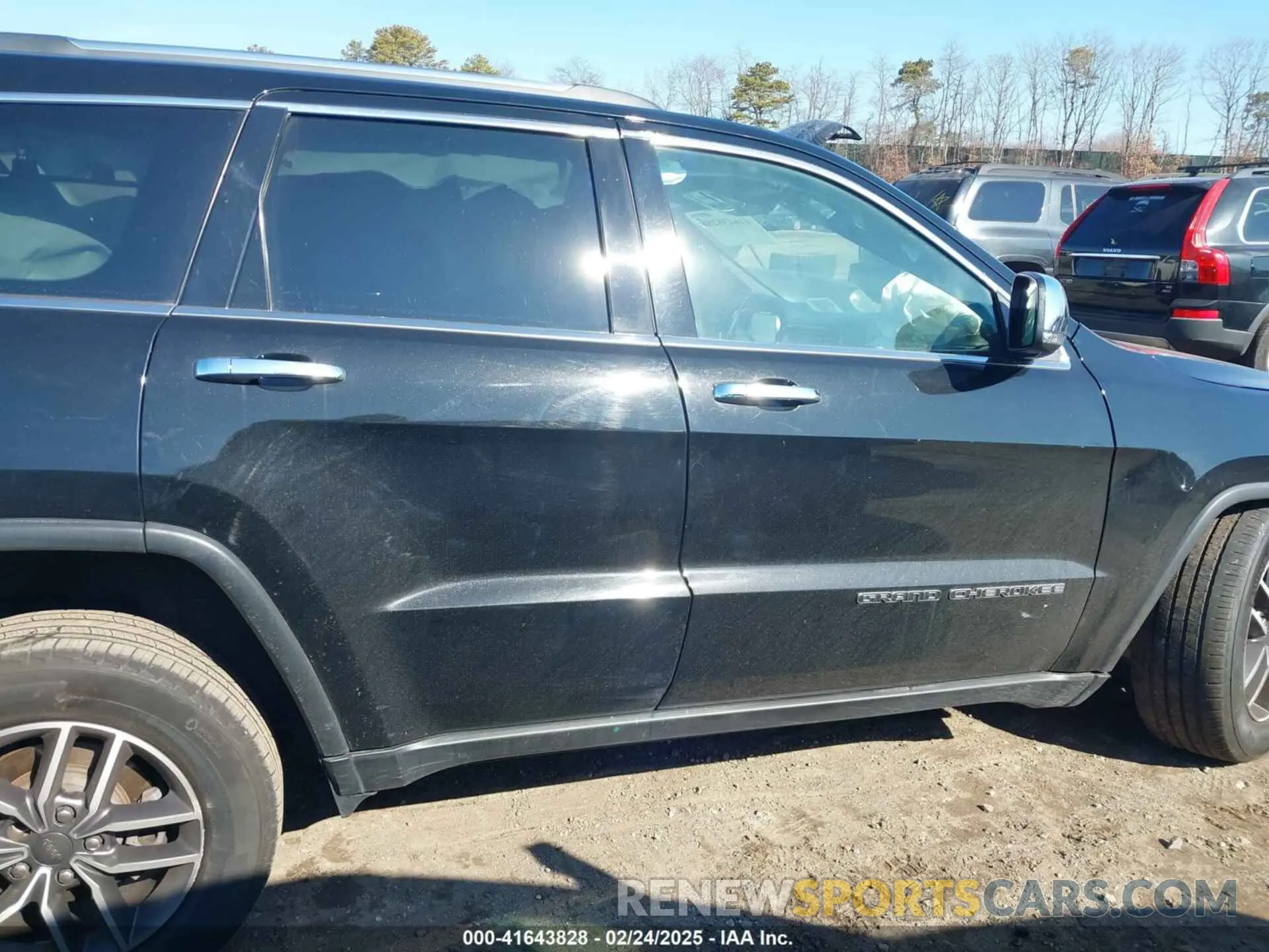 14 Photograph of a damaged car 1C4RJFBG6LC434606 JEEP GRAND CHEROKEE 2020