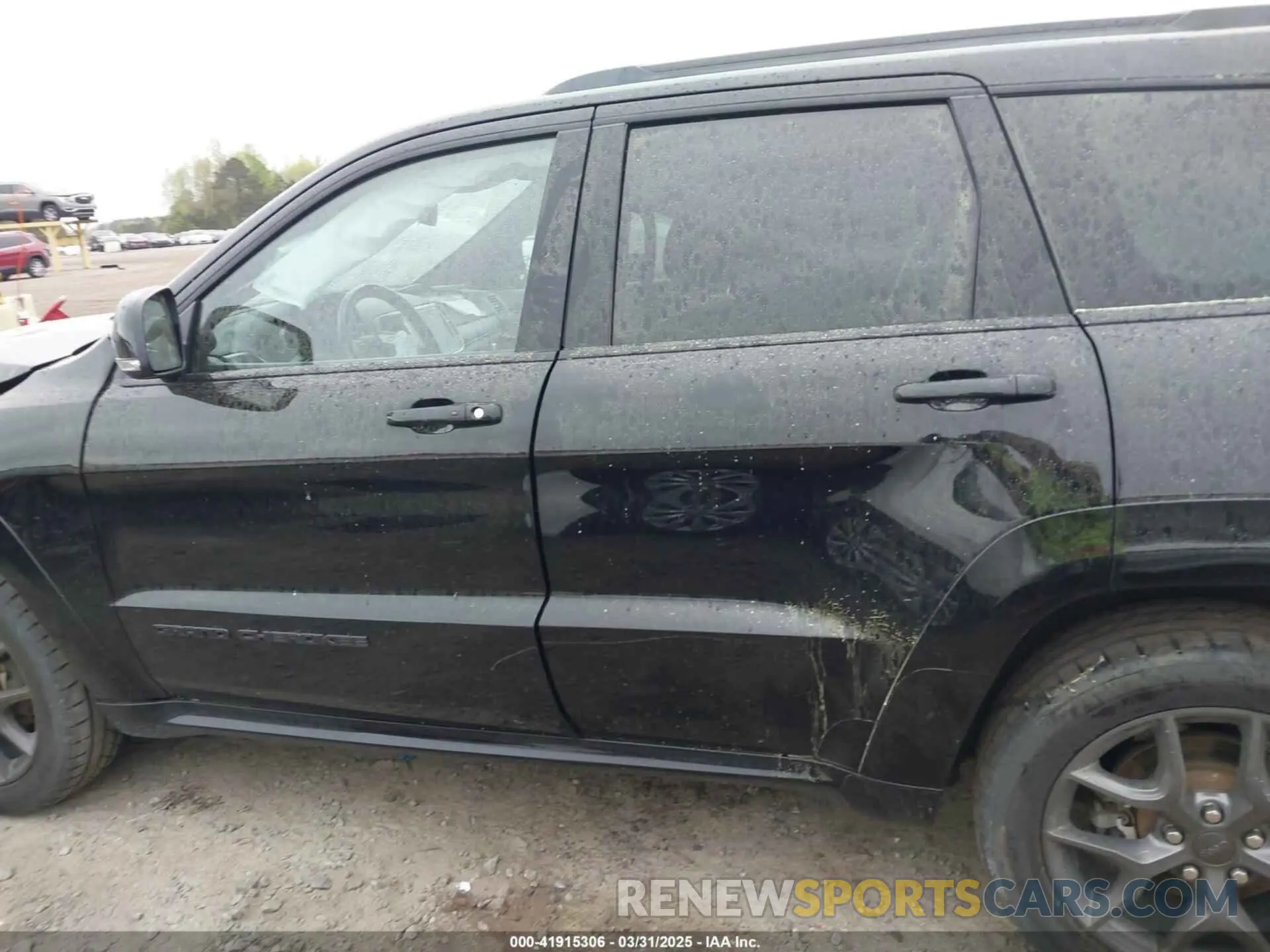 14 Photograph of a damaged car 1C4RJFBG6LC435870 JEEP GRAND CHEROKEE 2020