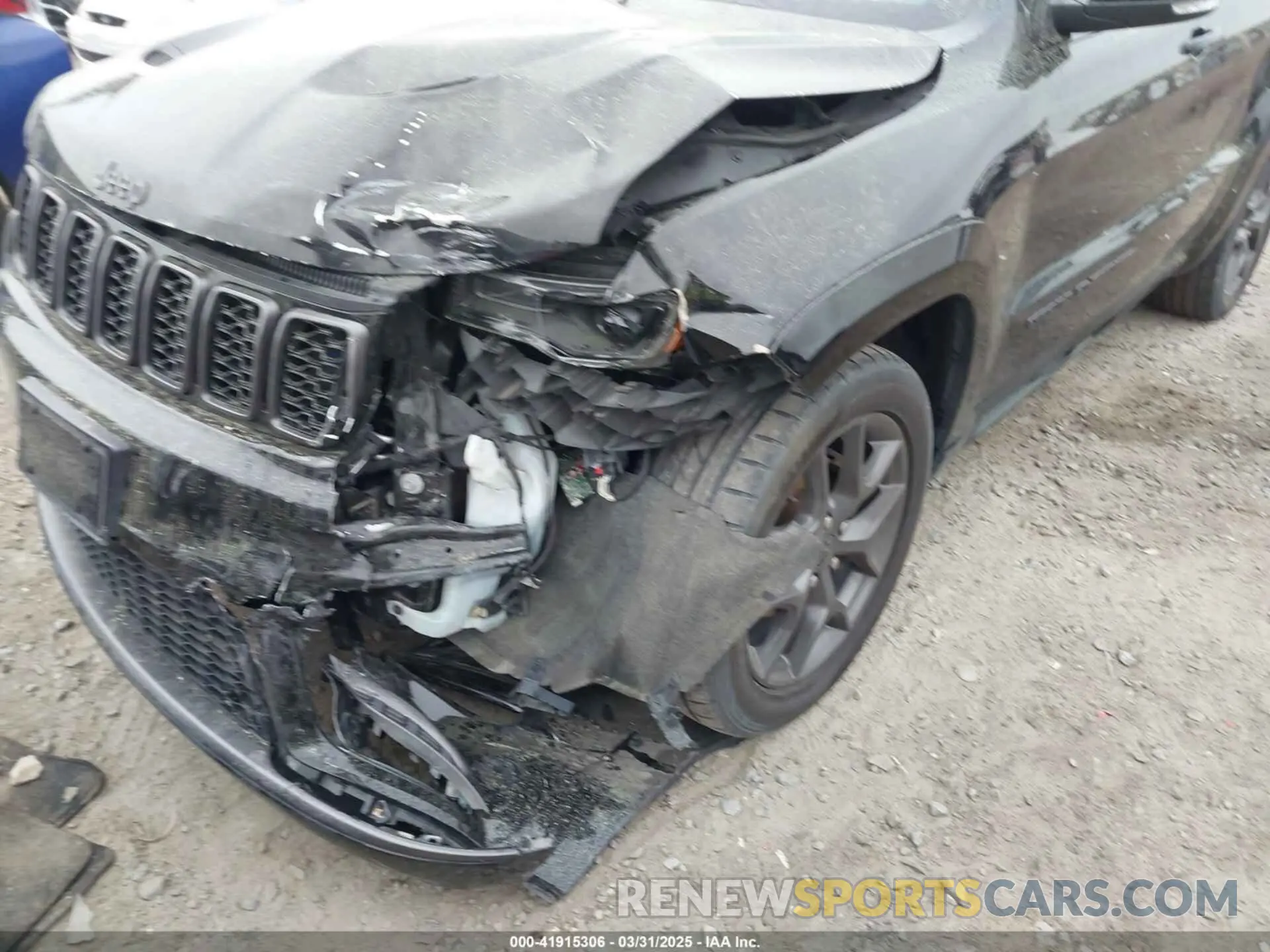 6 Photograph of a damaged car 1C4RJFBG6LC435870 JEEP GRAND CHEROKEE 2020