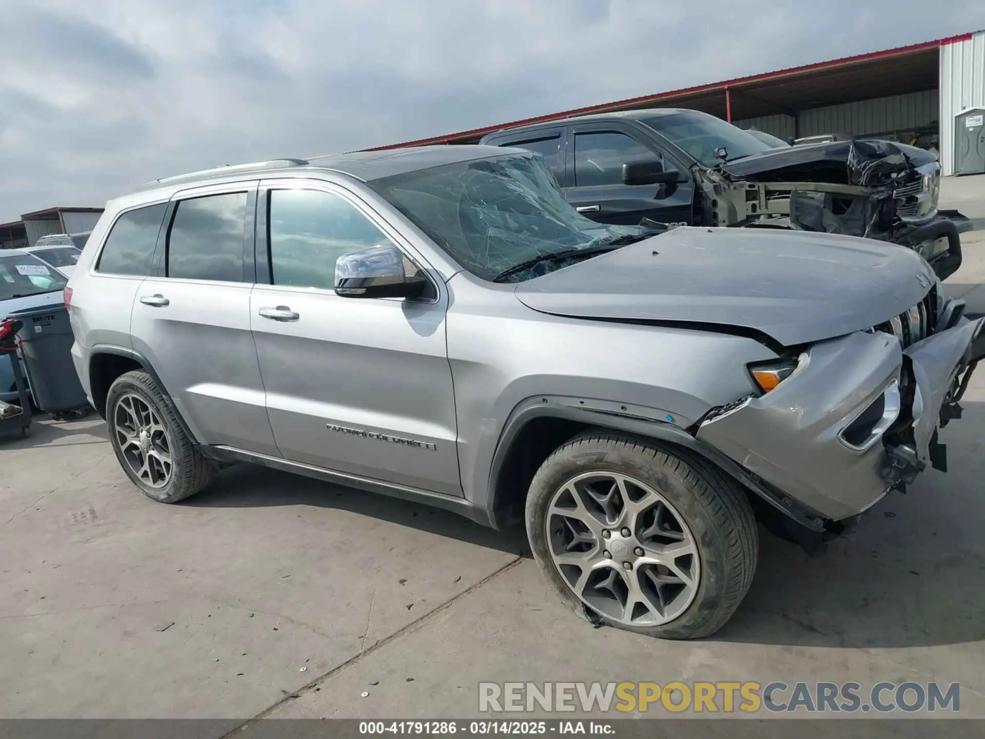 14 Photograph of a damaged car 1C4RJFBG7LC152068 JEEP GRAND CHEROKEE 2020