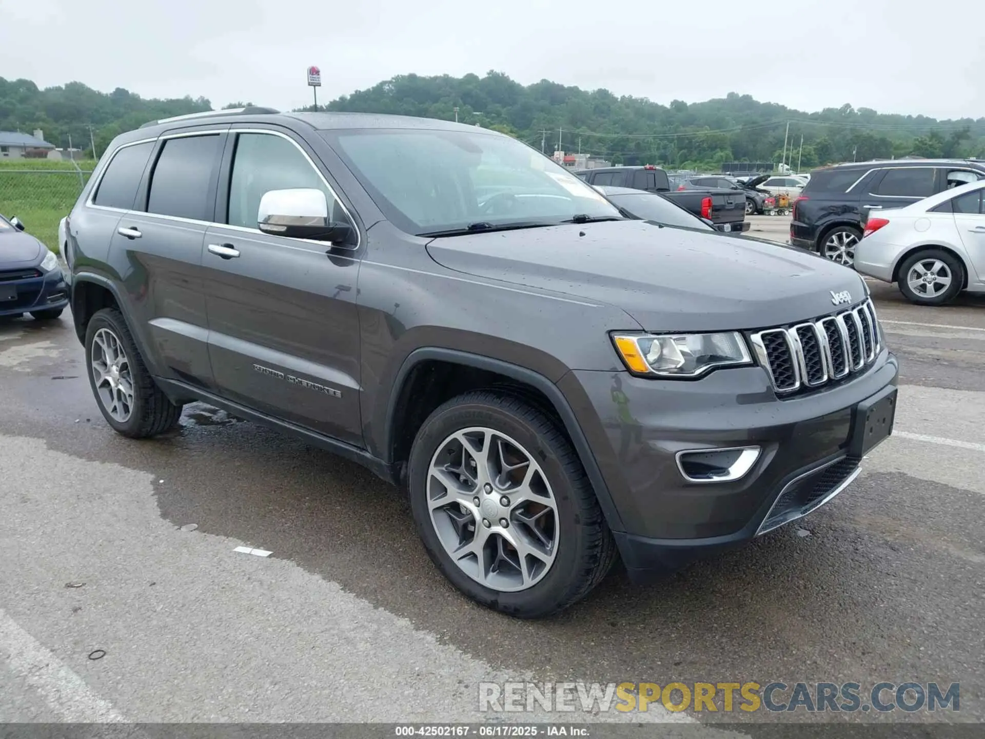 1 Photograph of a damaged car 1C4RJFBG7LC232518 JEEP GRAND CHEROKEE 2020