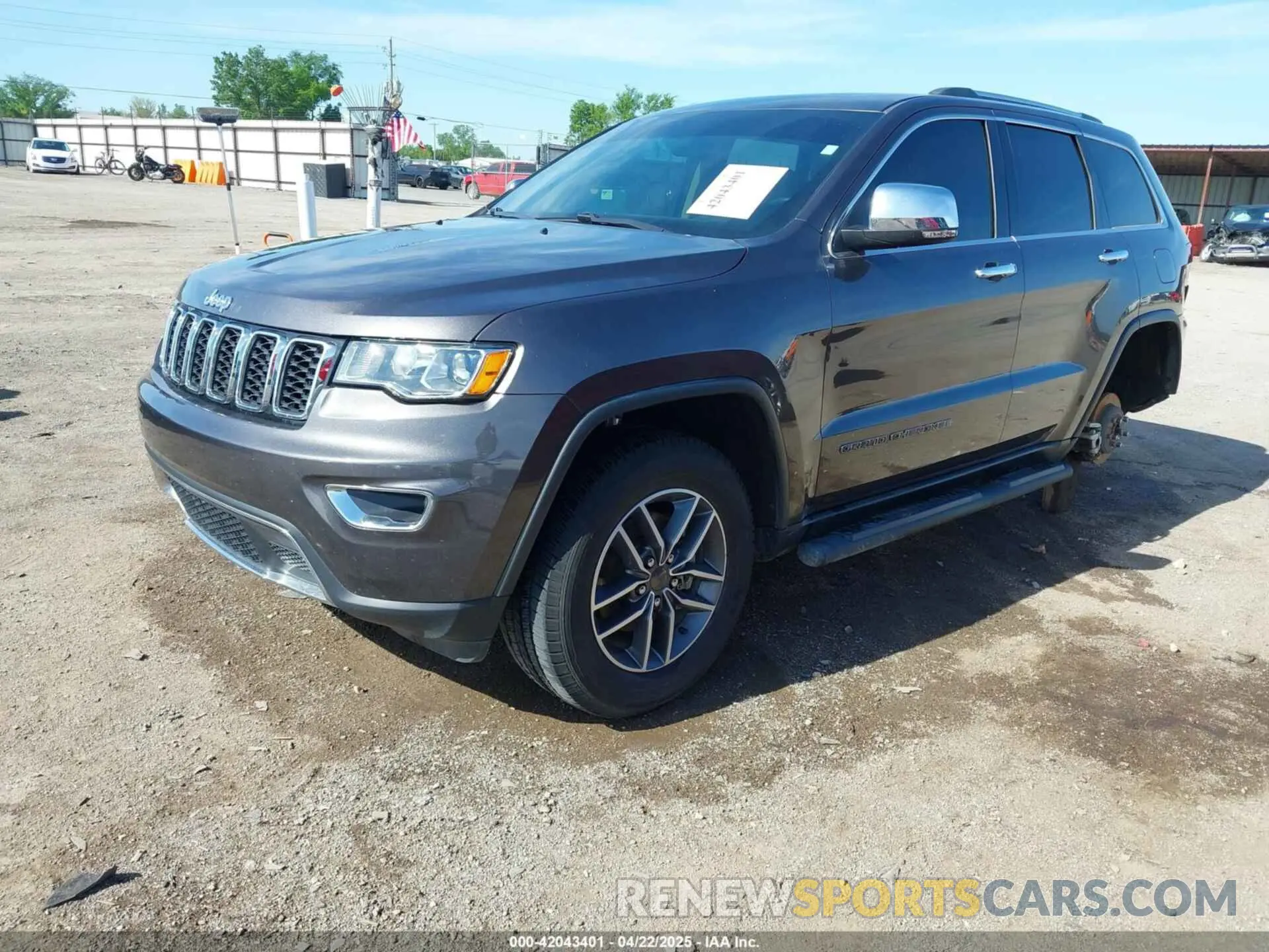 2 Photograph of a damaged car 1C4RJFBG7LC390731 JEEP GRAND CHEROKEE 2020