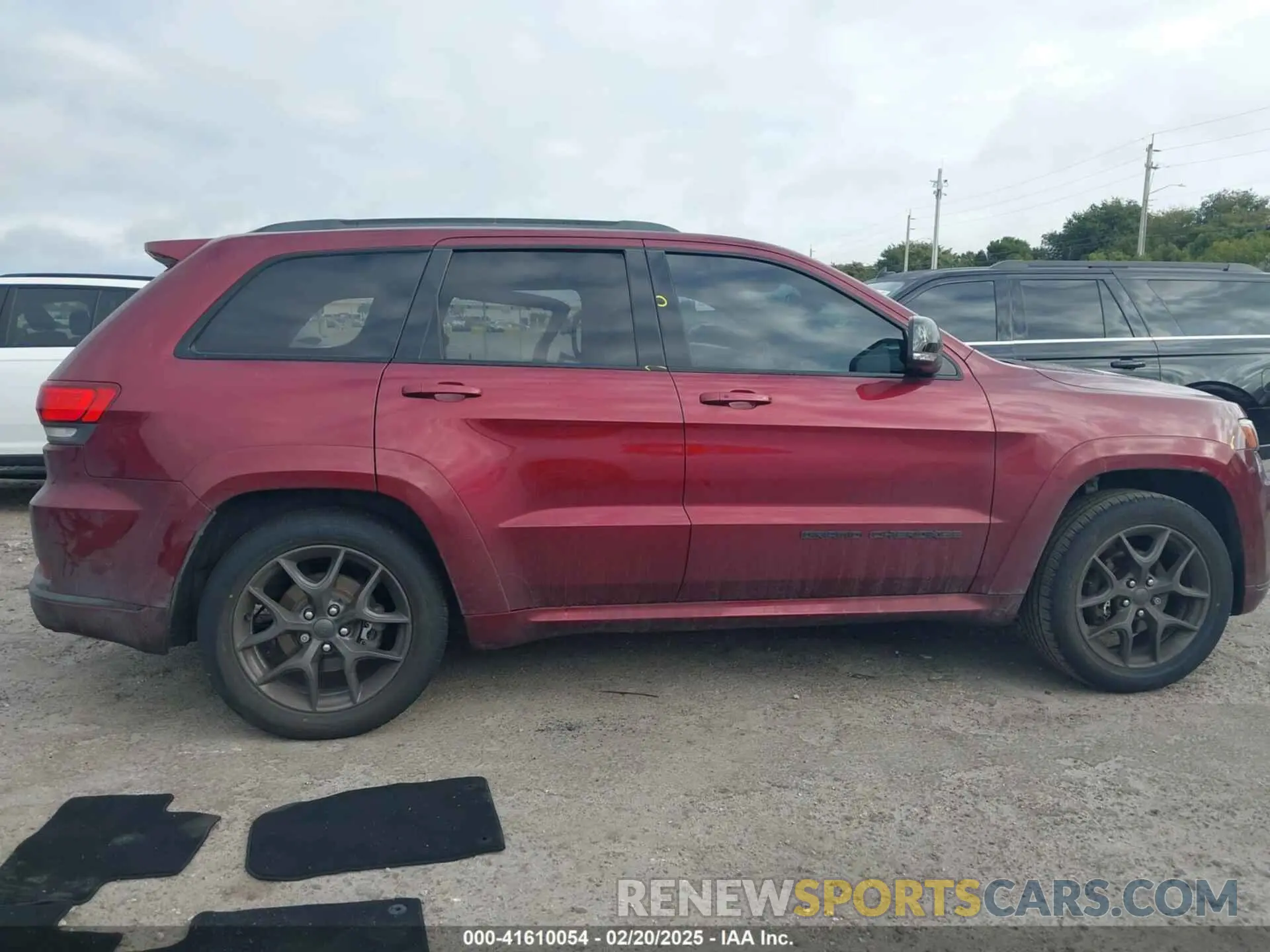 13 Photograph of a damaged car 1C4RJFBG7LC418575 JEEP GRAND CHEROKEE 2020