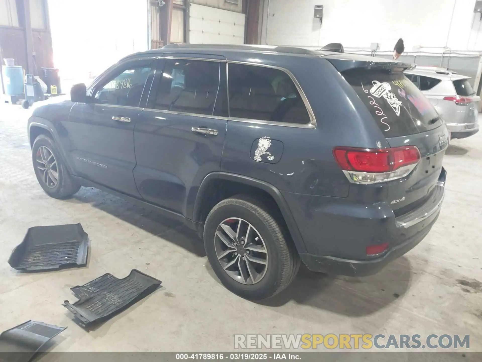 3 Photograph of a damaged car 1C4RJFBG8LC336225 JEEP GRAND CHEROKEE 2020