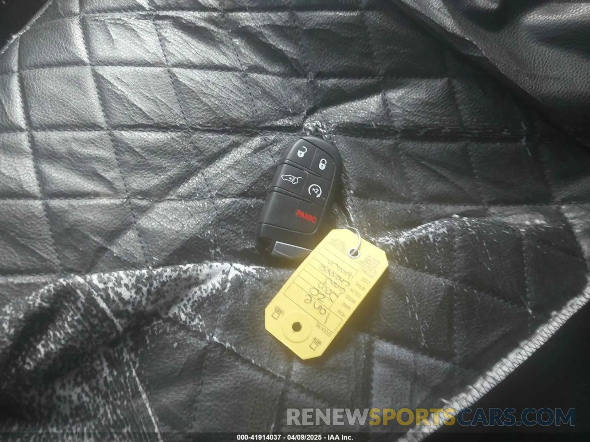 11 Photograph of a damaged car 1C4RJFBG8LC389152 JEEP GRAND CHEROKEE 2020