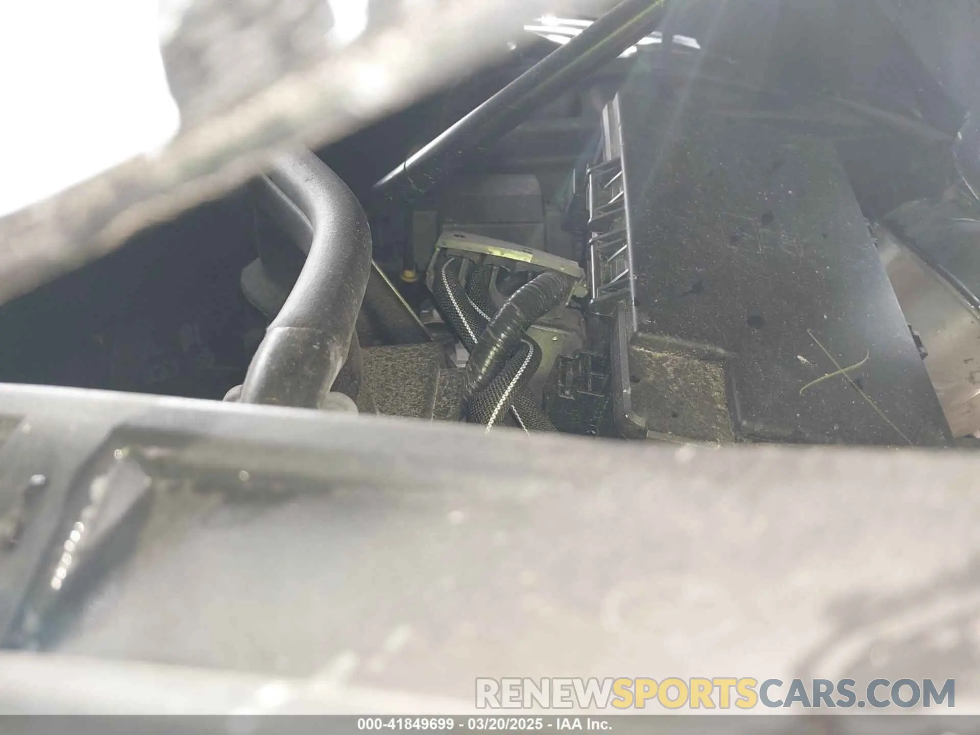 10 Photograph of a damaged car 1C4RJFBG9LC125986 JEEP GRAND CHEROKEE 2020