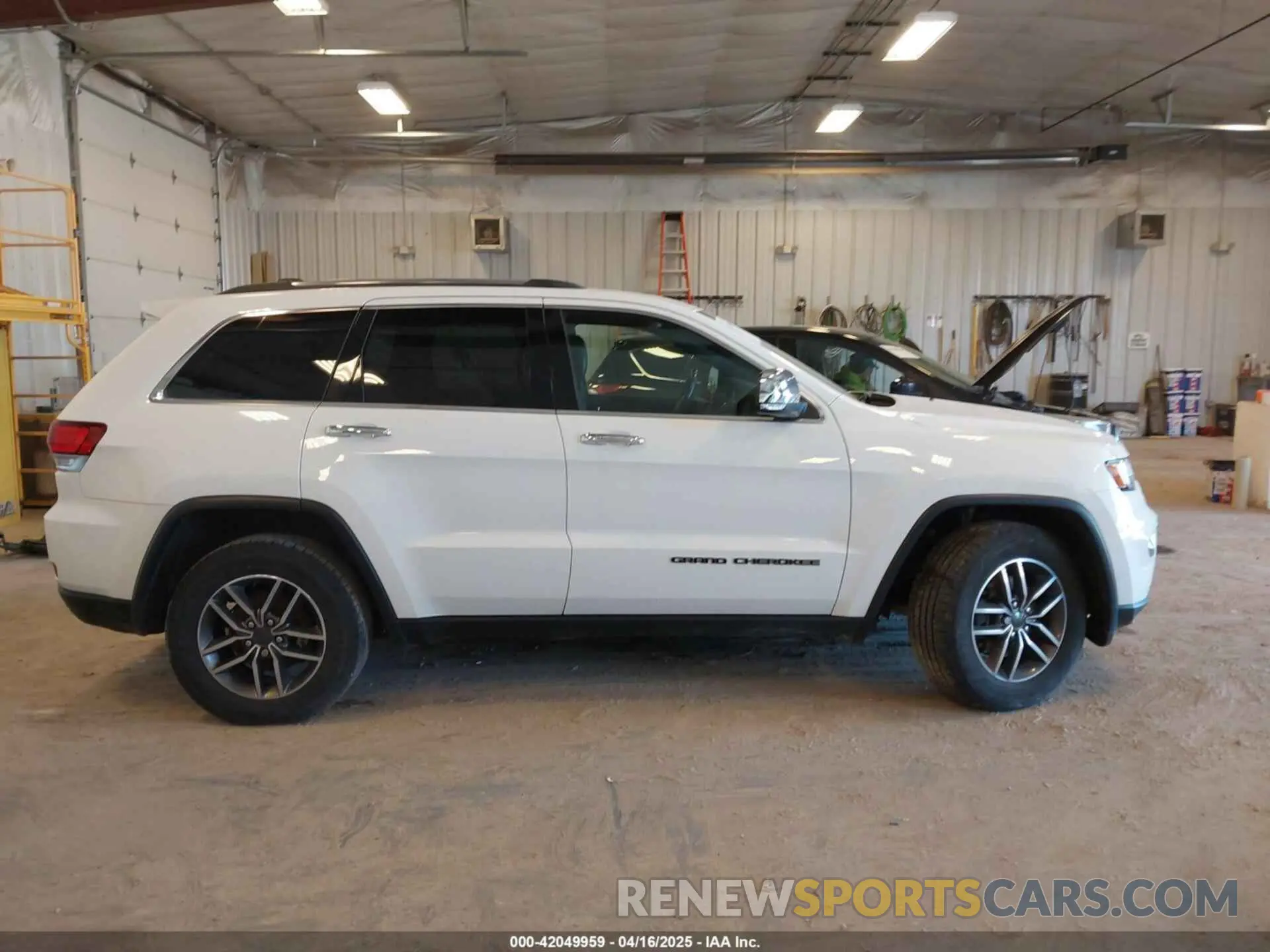13 Photograph of a damaged car 1C4RJFBG9LC236103 JEEP GRAND CHEROKEE 2020