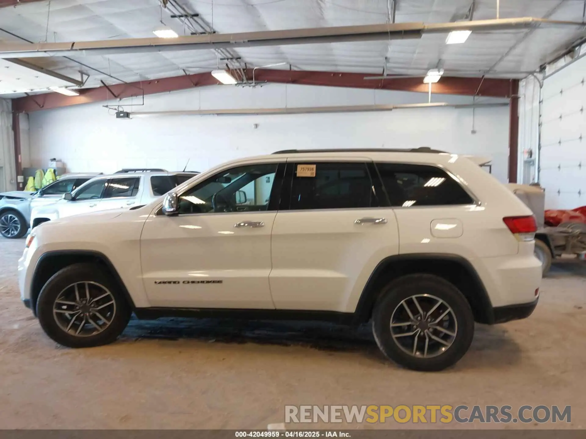 14 Photograph of a damaged car 1C4RJFBG9LC236103 JEEP GRAND CHEROKEE 2020