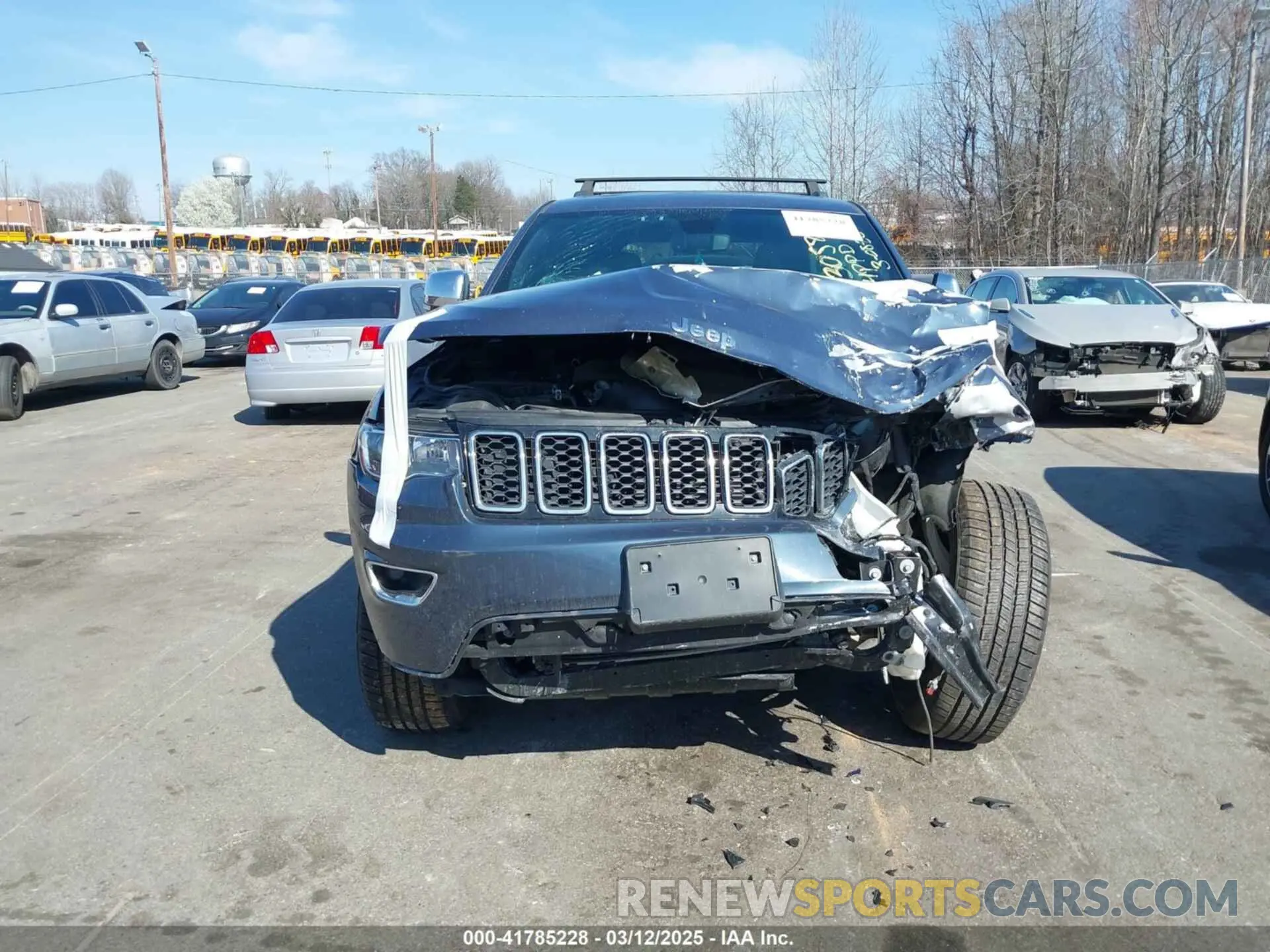 13 Photograph of a damaged car 1C4RJFBG9LC304531 JEEP GRAND CHEROKEE 2020