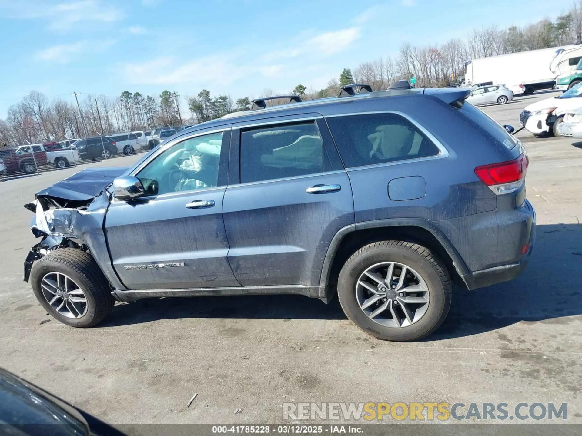 15 Photograph of a damaged car 1C4RJFBG9LC304531 JEEP GRAND CHEROKEE 2020