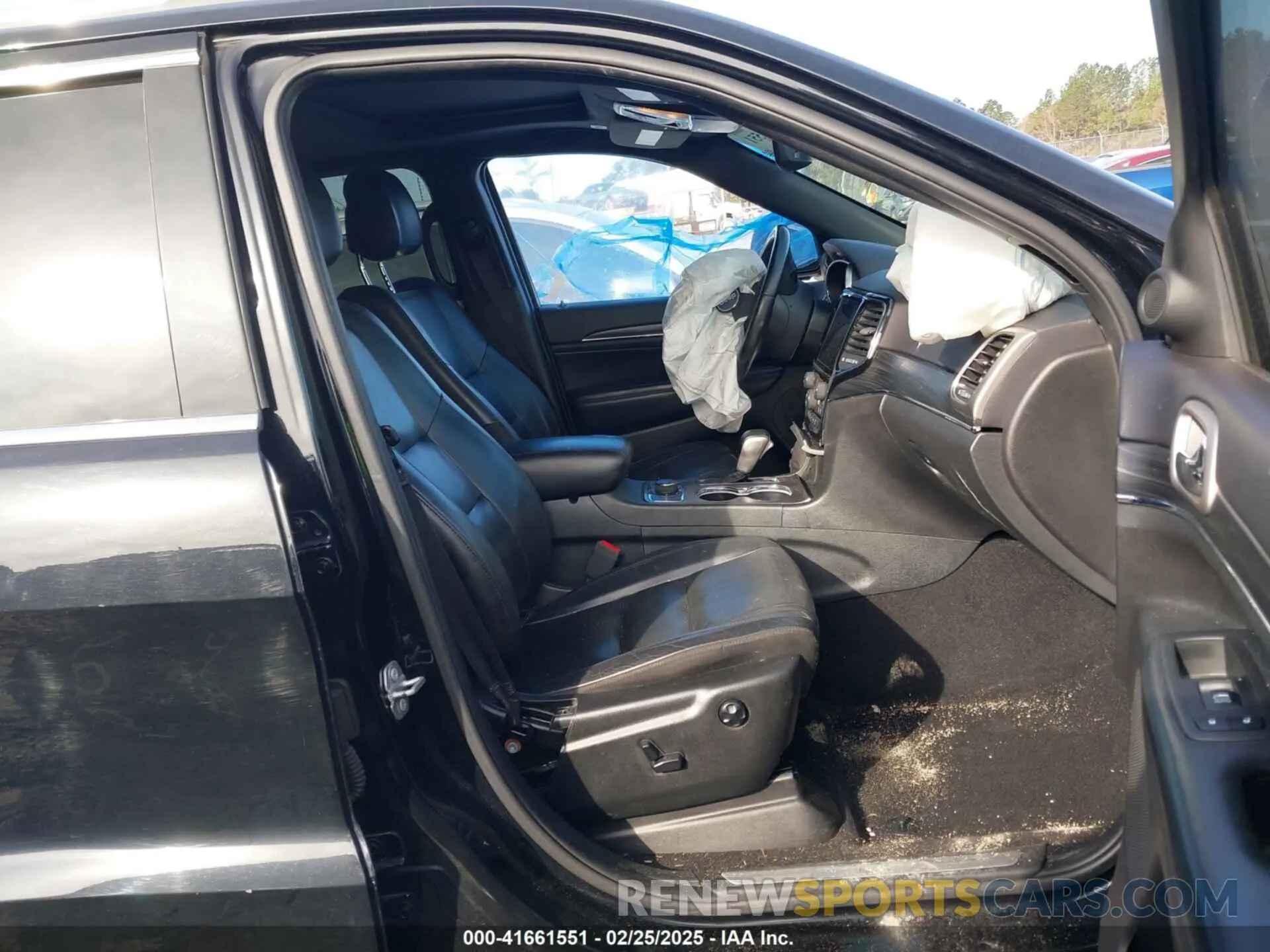 5 Photograph of a damaged car 1C4RJFBG9LC310507 JEEP GRAND CHEROKEE 2020