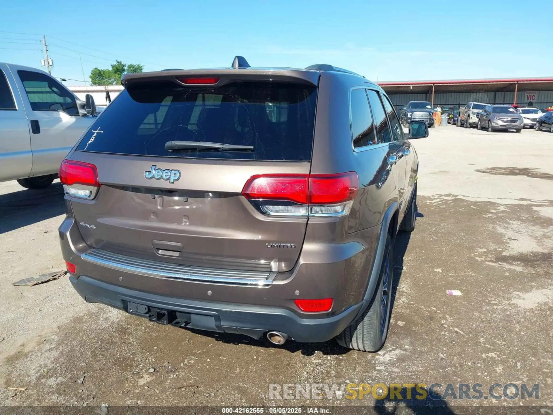 16 Photograph of a damaged car 1C4RJFBG9LC346570 JEEP GRAND CHEROKEE 2020
