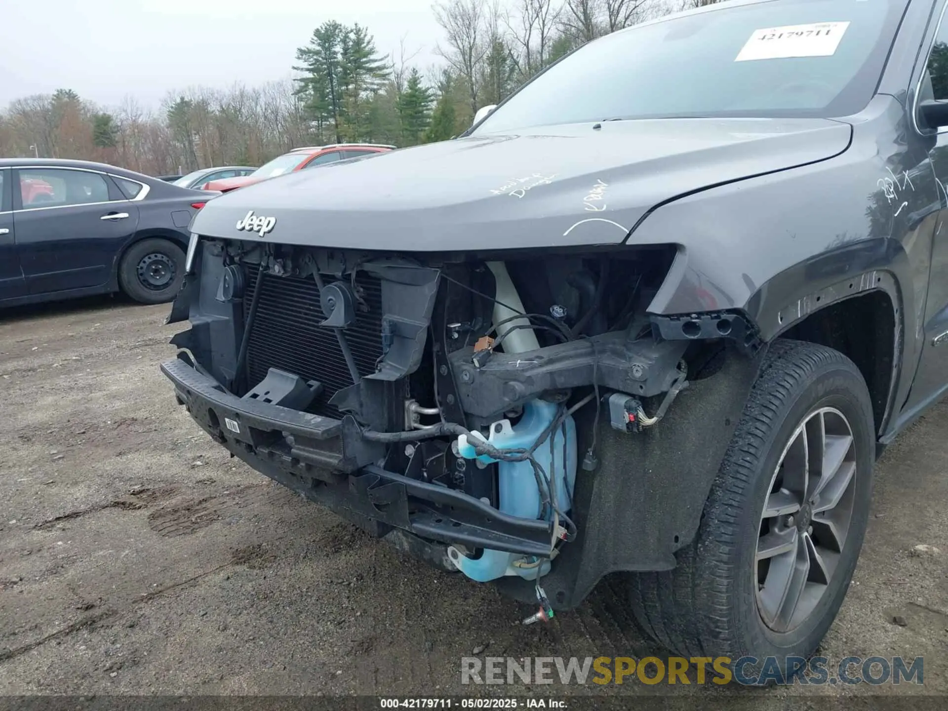 6 Photograph of a damaged car 1C4RJFBG9LC413894 JEEP GRAND CHEROKEE 2020
