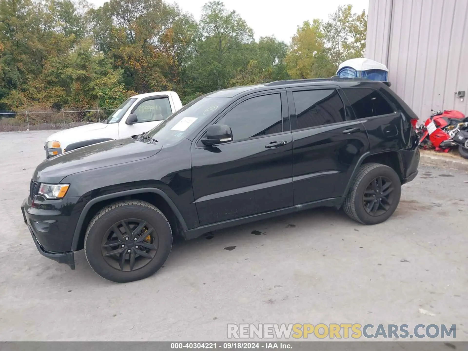 2 Photograph of a damaged car 1C4RJFBG9LC417752 JEEP GRAND CHEROKEE 2020