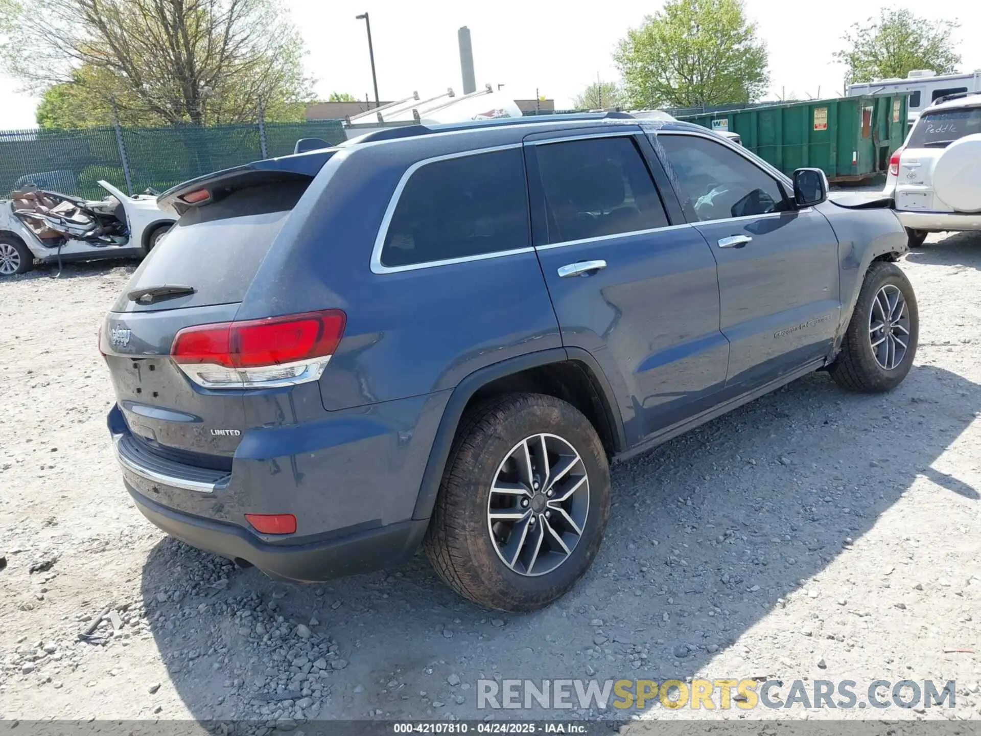4 Photograph of a damaged car 1C4RJFBG9LC425074 JEEP GRAND CHEROKEE 2020