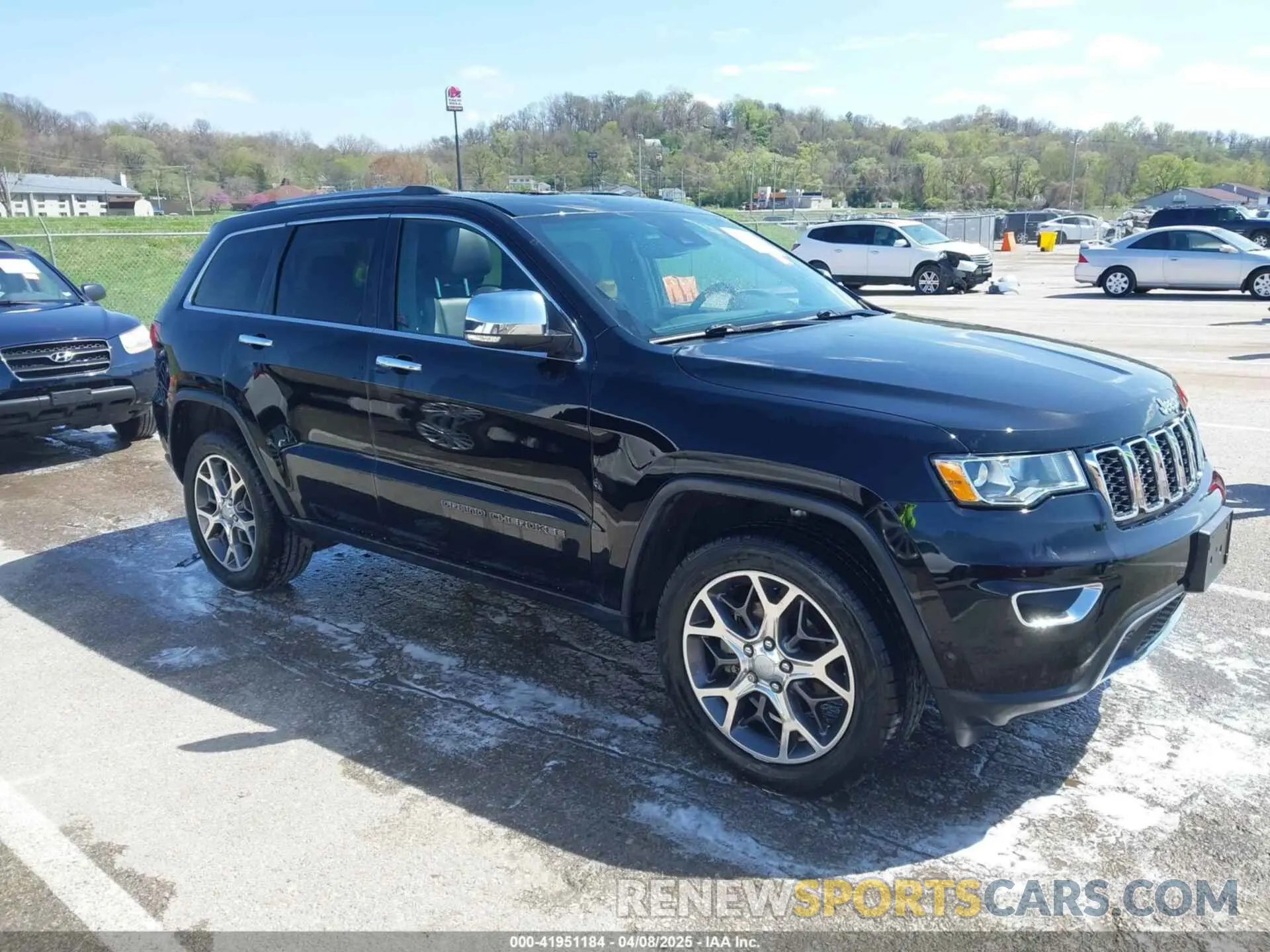 14 Photograph of a damaged car 1C4RJFBGXLC138441 JEEP GRAND CHEROKEE 2020
