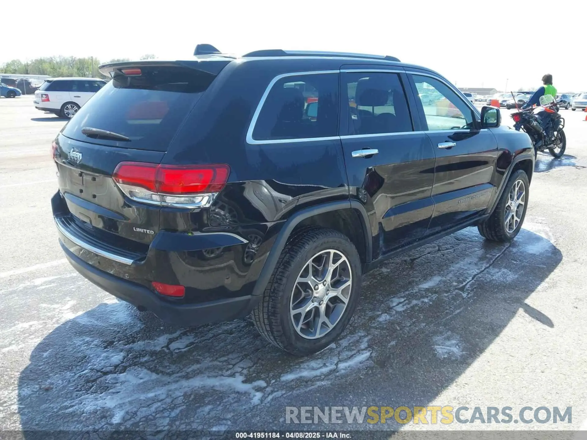 4 Photograph of a damaged car 1C4RJFBGXLC138441 JEEP GRAND CHEROKEE 2020