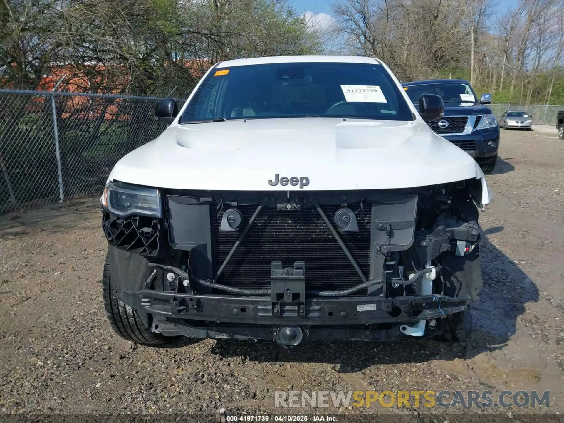 13 Photograph of a damaged car 1C4RJFBGXLC152131 JEEP GRAND CHEROKEE 2020