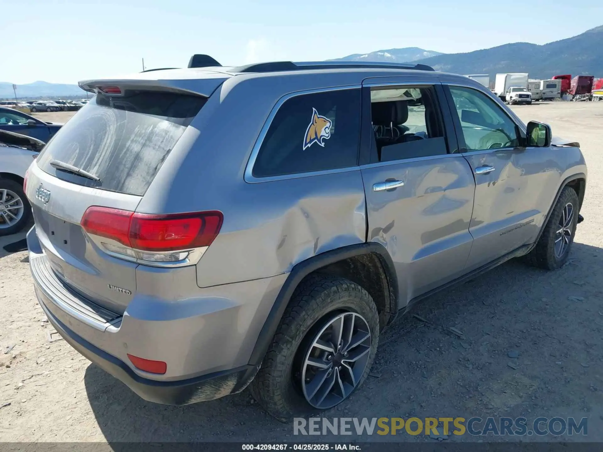 4 Photograph of a damaged car 1C4RJFBGXLC322505 JEEP GRAND CHEROKEE 2020