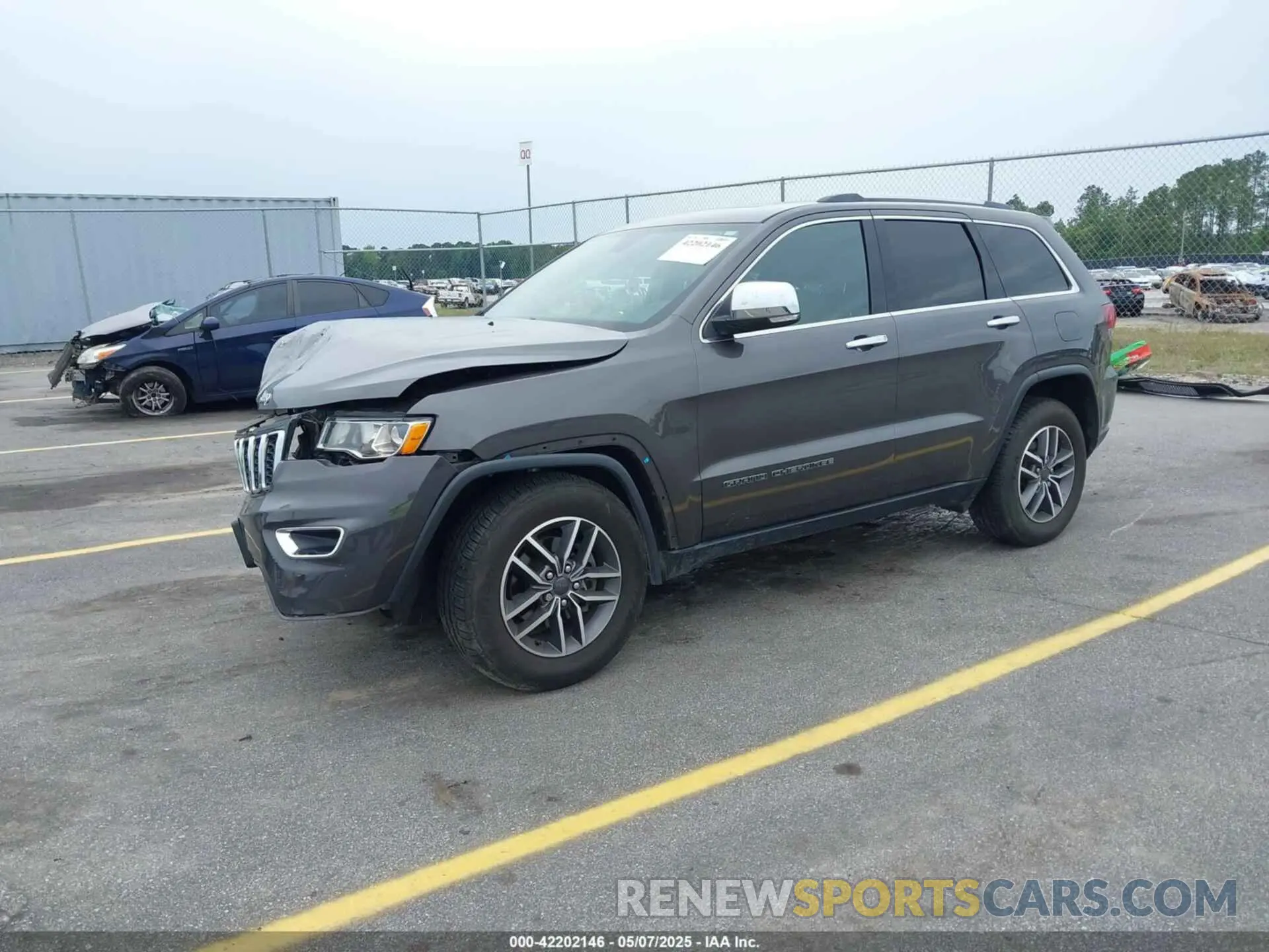 2 Photograph of a damaged car 1C4RJFBGXLC325694 JEEP GRAND CHEROKEE 2020