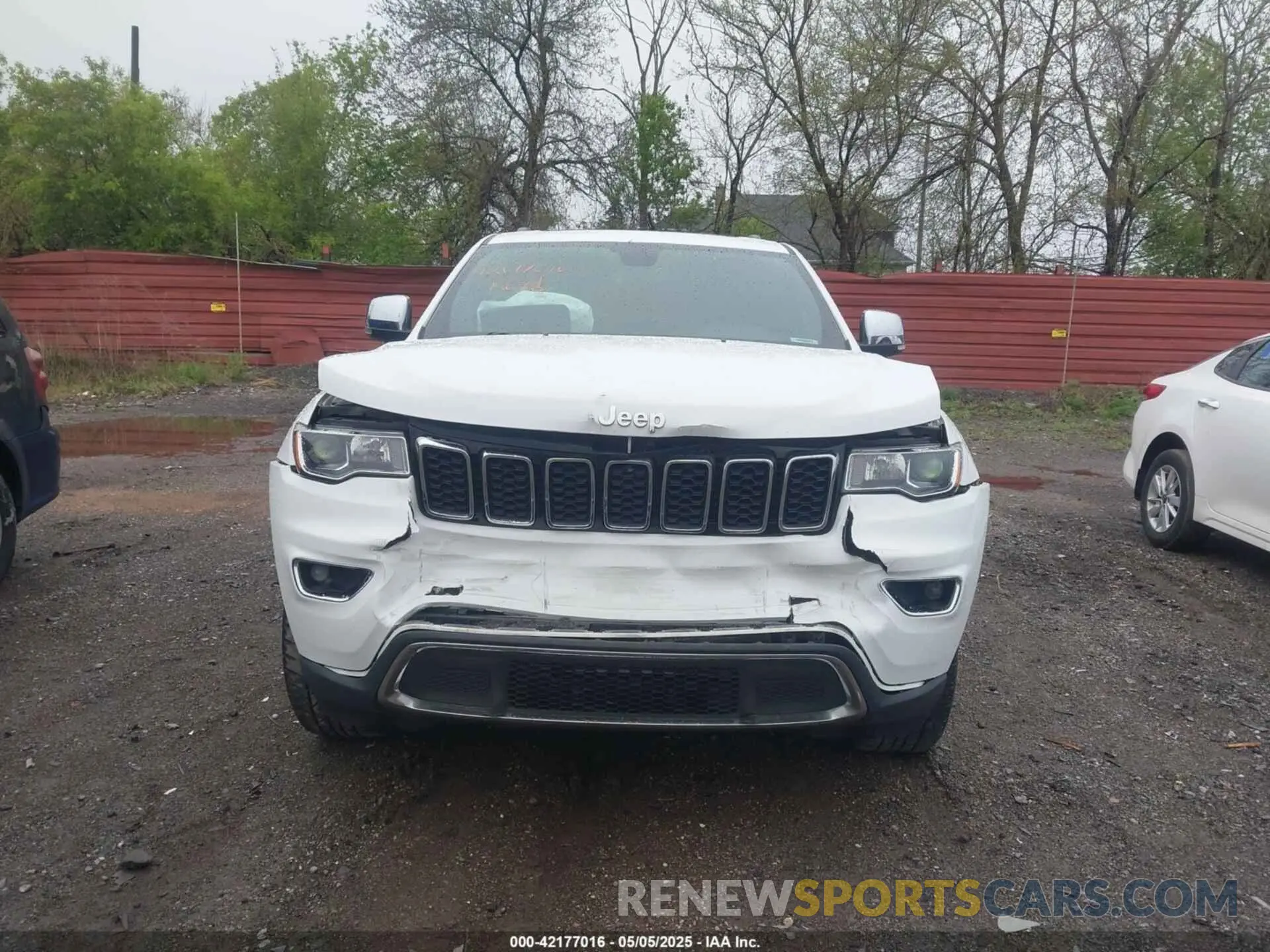12 Photograph of a damaged car 1C4RJFBGXLC344522 JEEP GRAND CHEROKEE 2020