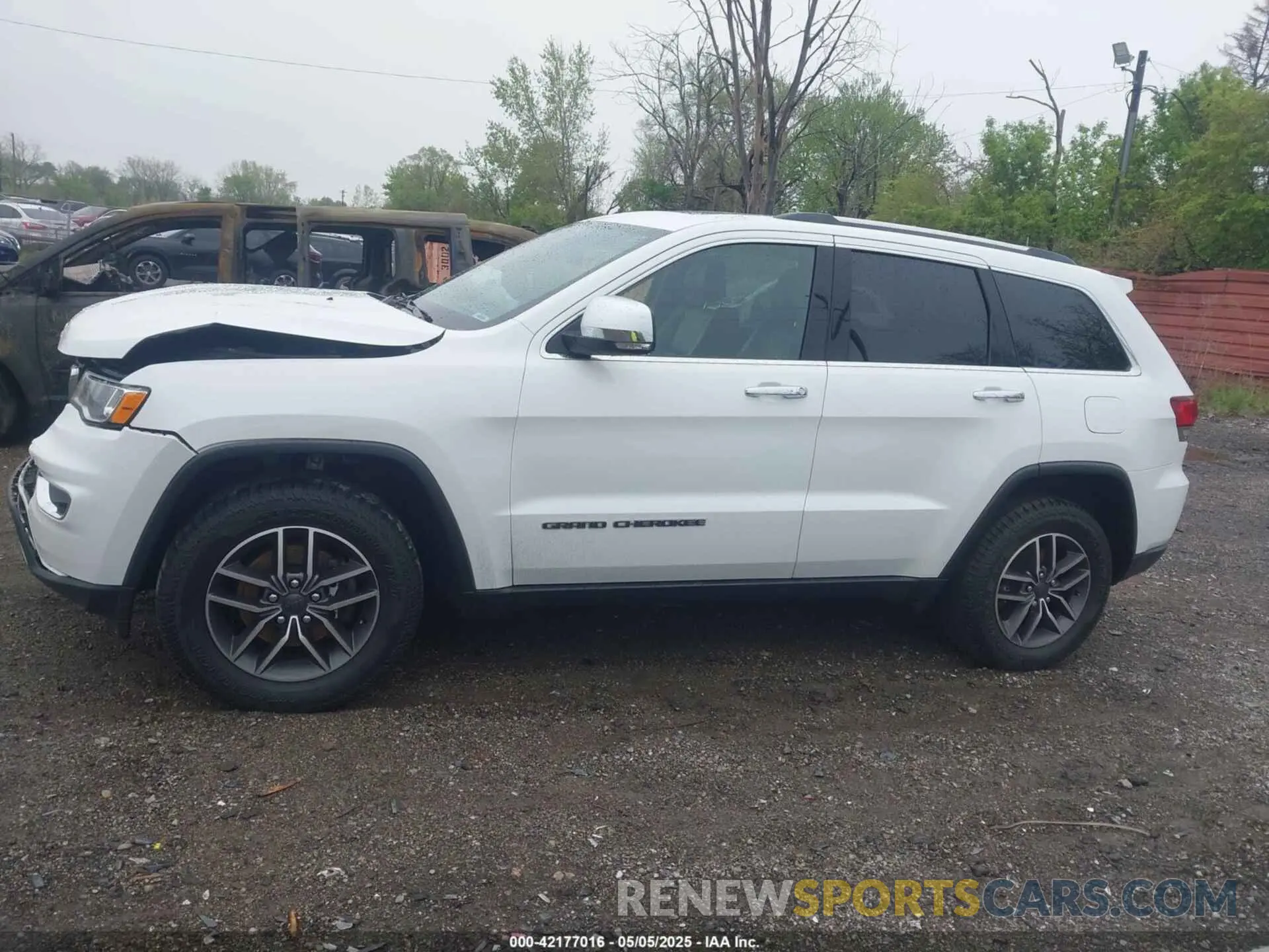 14 Photograph of a damaged car 1C4RJFBGXLC344522 JEEP GRAND CHEROKEE 2020
