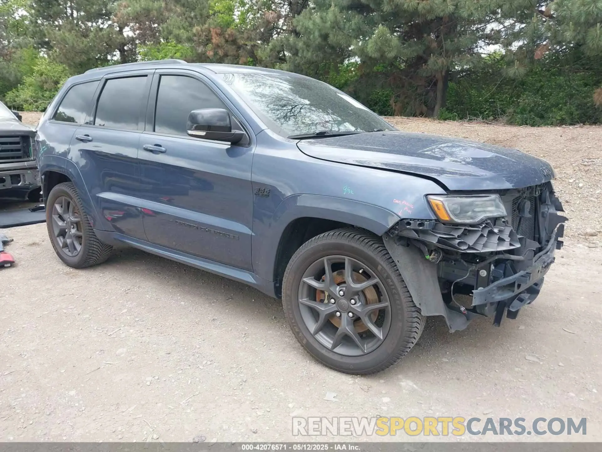 1 Photograph of a damaged car 1C4RJFBT4LC106890 JEEP GRAND CHEROKEE 2020
