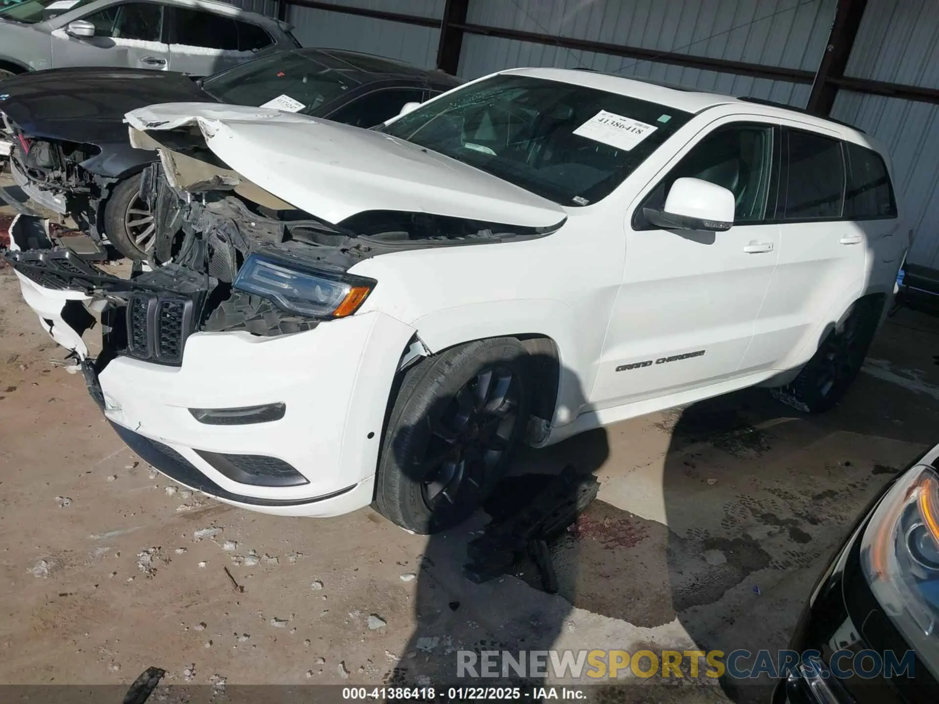 2 Photograph of a damaged car 1C4RJFCG4LC158425 JEEP GRAND CHEROKEE 2020