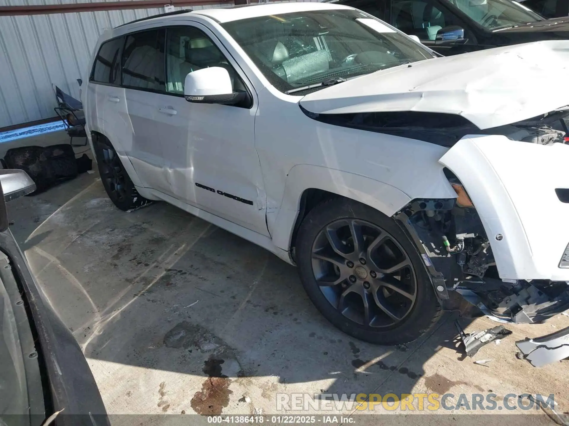 6 Photograph of a damaged car 1C4RJFCG4LC158425 JEEP GRAND CHEROKEE 2020