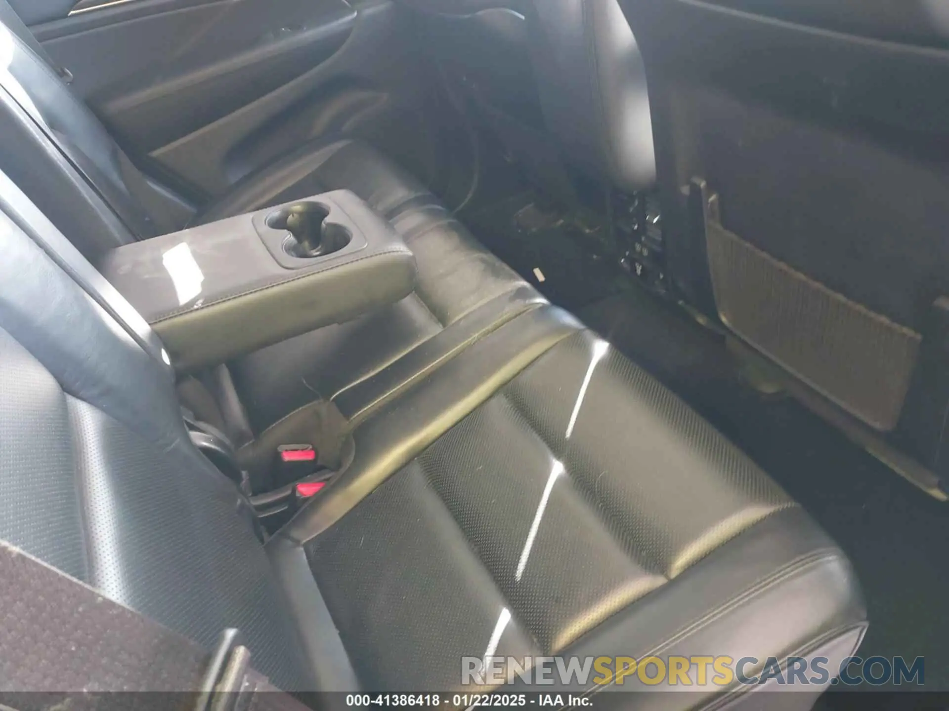 8 Photograph of a damaged car 1C4RJFCG4LC158425 JEEP GRAND CHEROKEE 2020