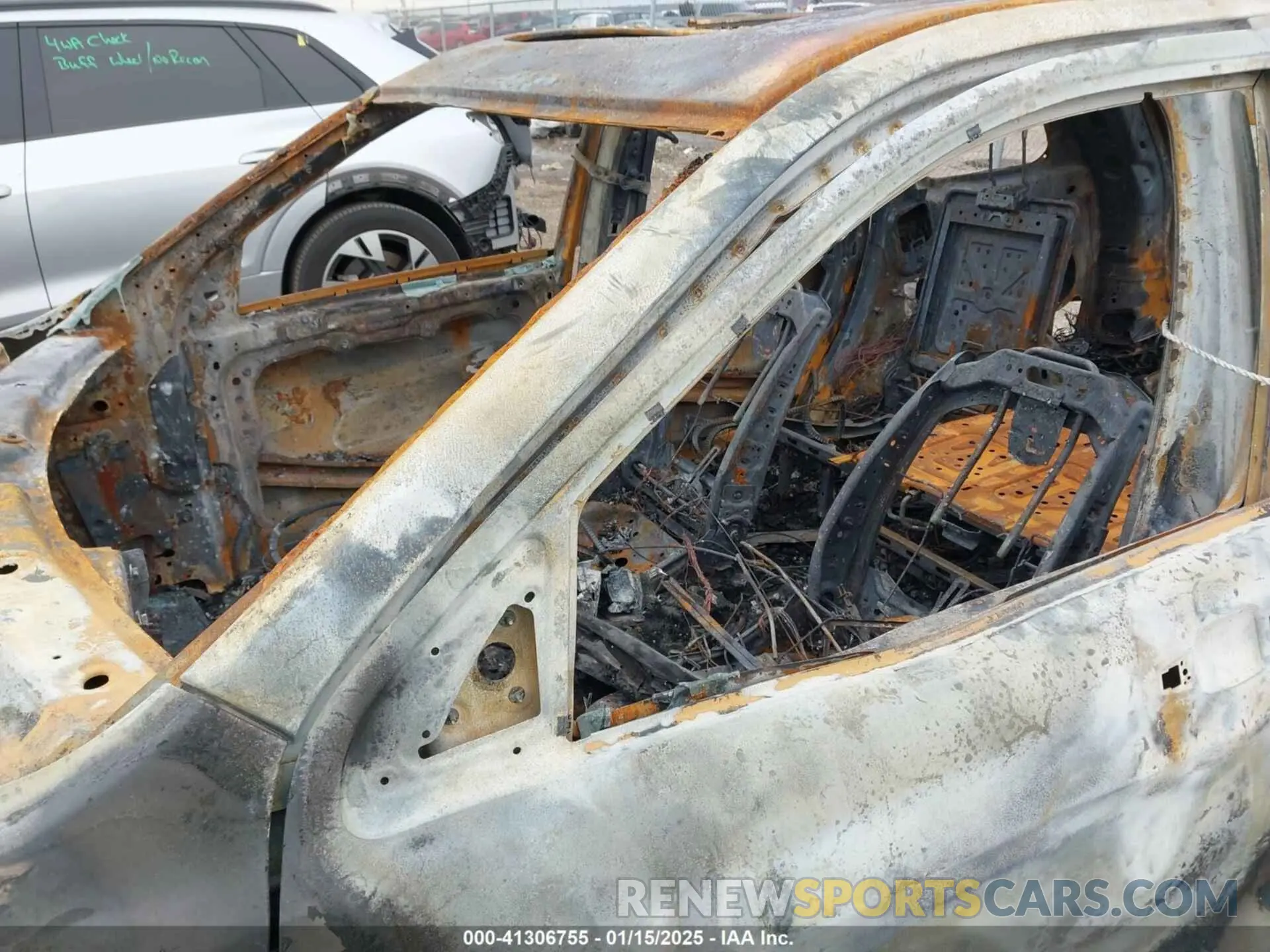 11 Photograph of a damaged car 1C4RJFCG6LC137608 JEEP GRAND CHEROKEE 2020