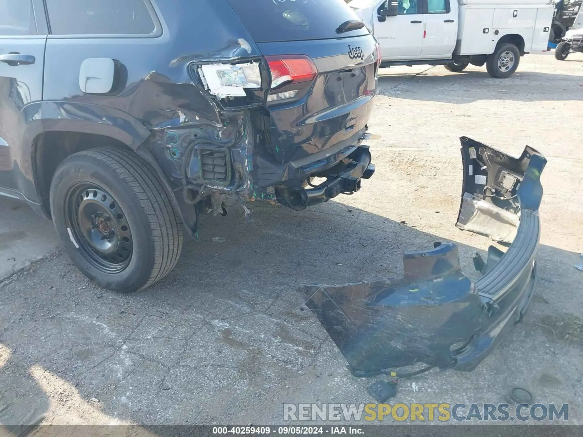 12 Photograph of a damaged car 1C4RJFCG7LC237863 JEEP GRAND CHEROKEE 2020