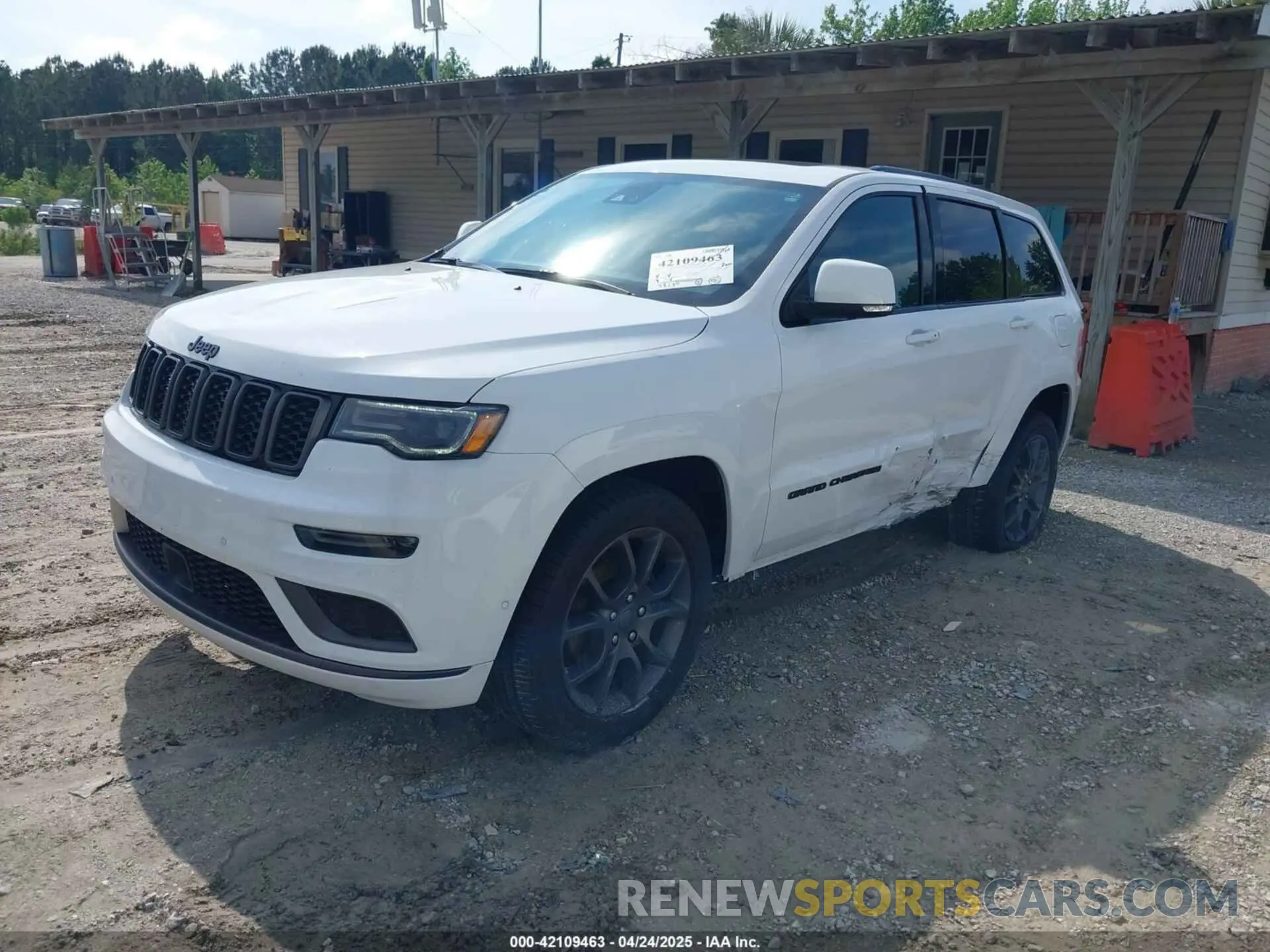 2 Photograph of a damaged car 1C4RJFCG8LC419037 JEEP GRAND CHEROKEE 2020
