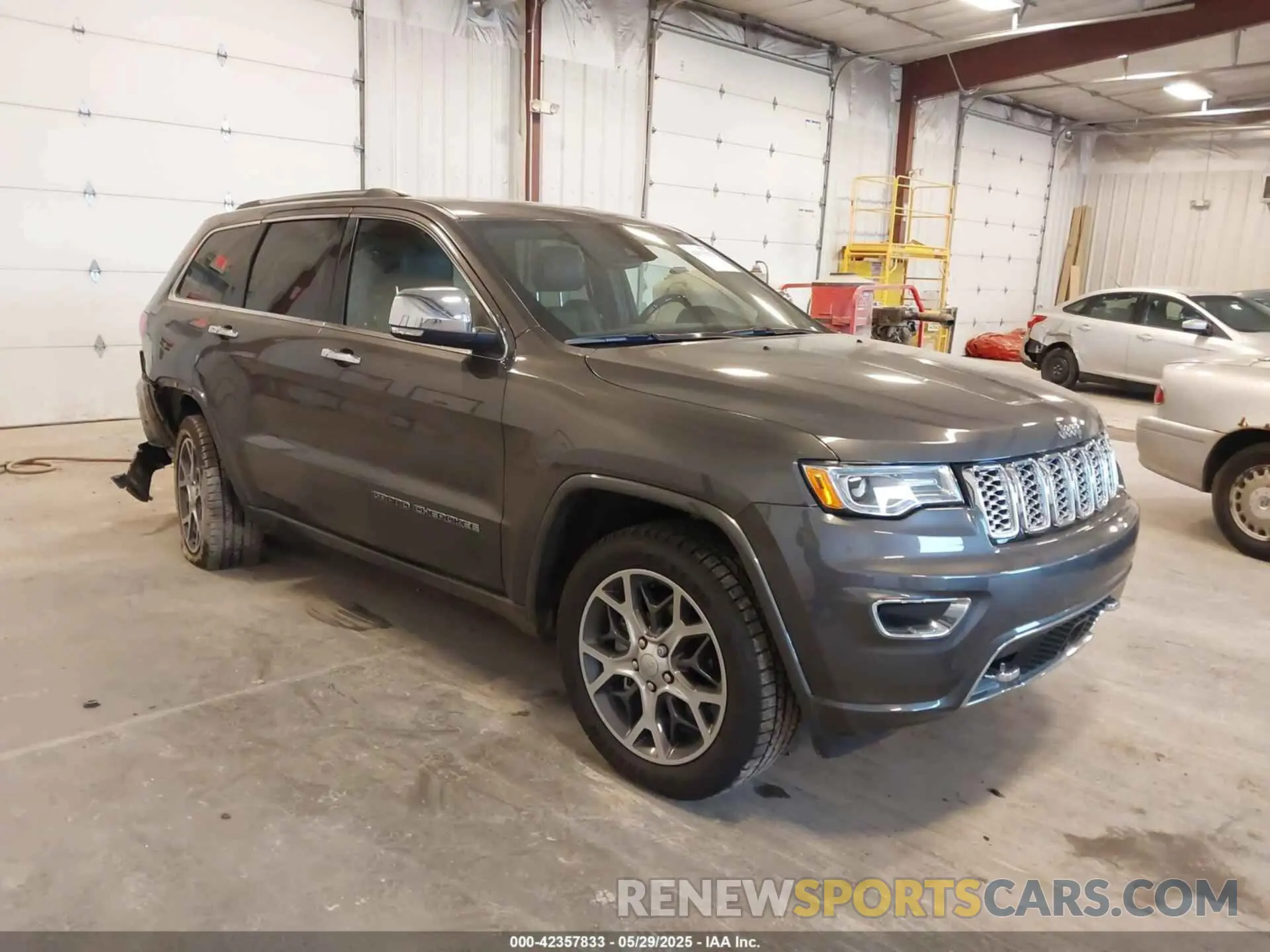 1 Photograph of a damaged car 1C4RJFCGXLC101520 JEEP GRAND CHEROKEE 2020