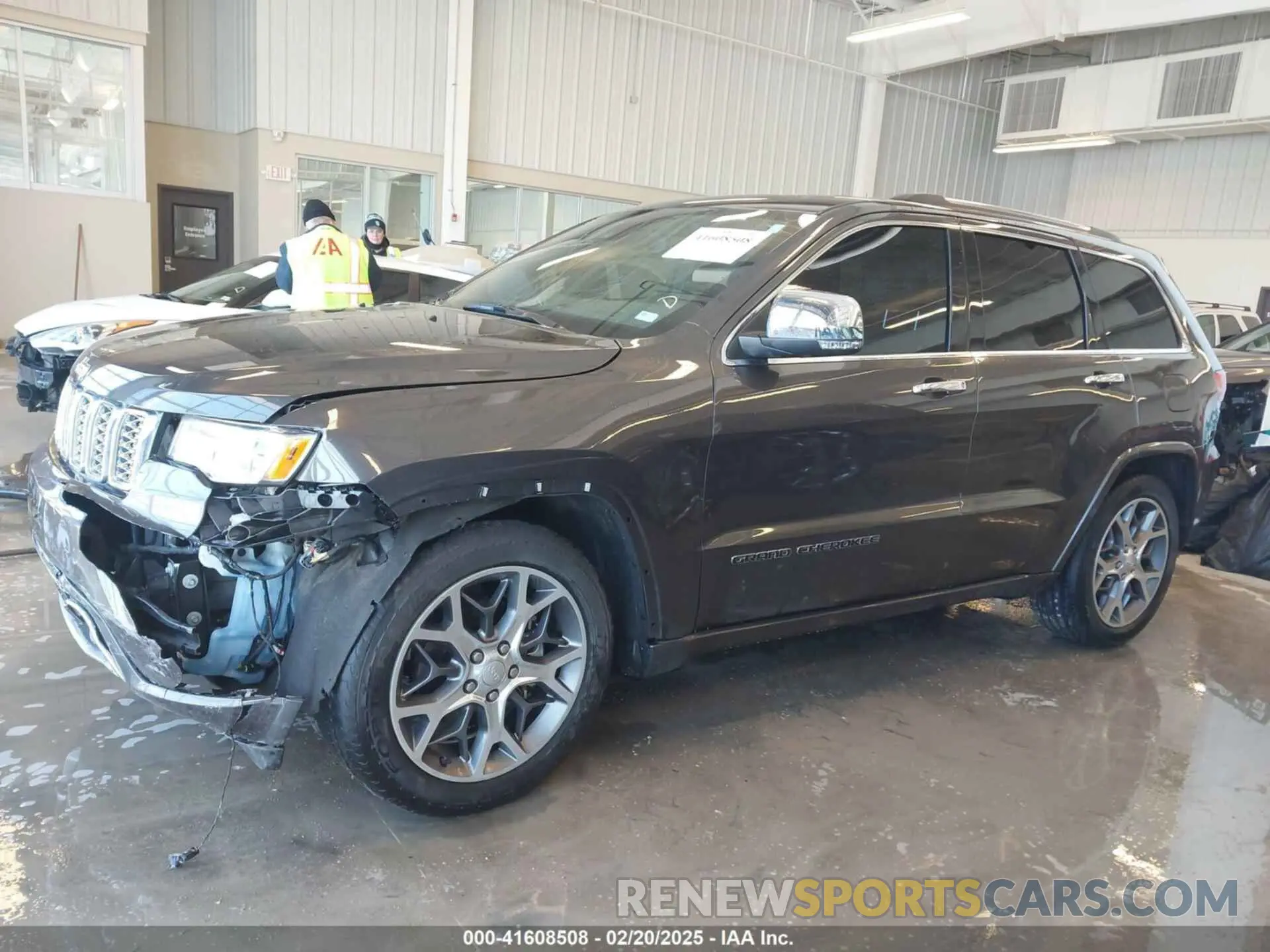 15 Photograph of a damaged car 1C4RJFCGXLC419668 JEEP GRAND CHEROKEE 2020