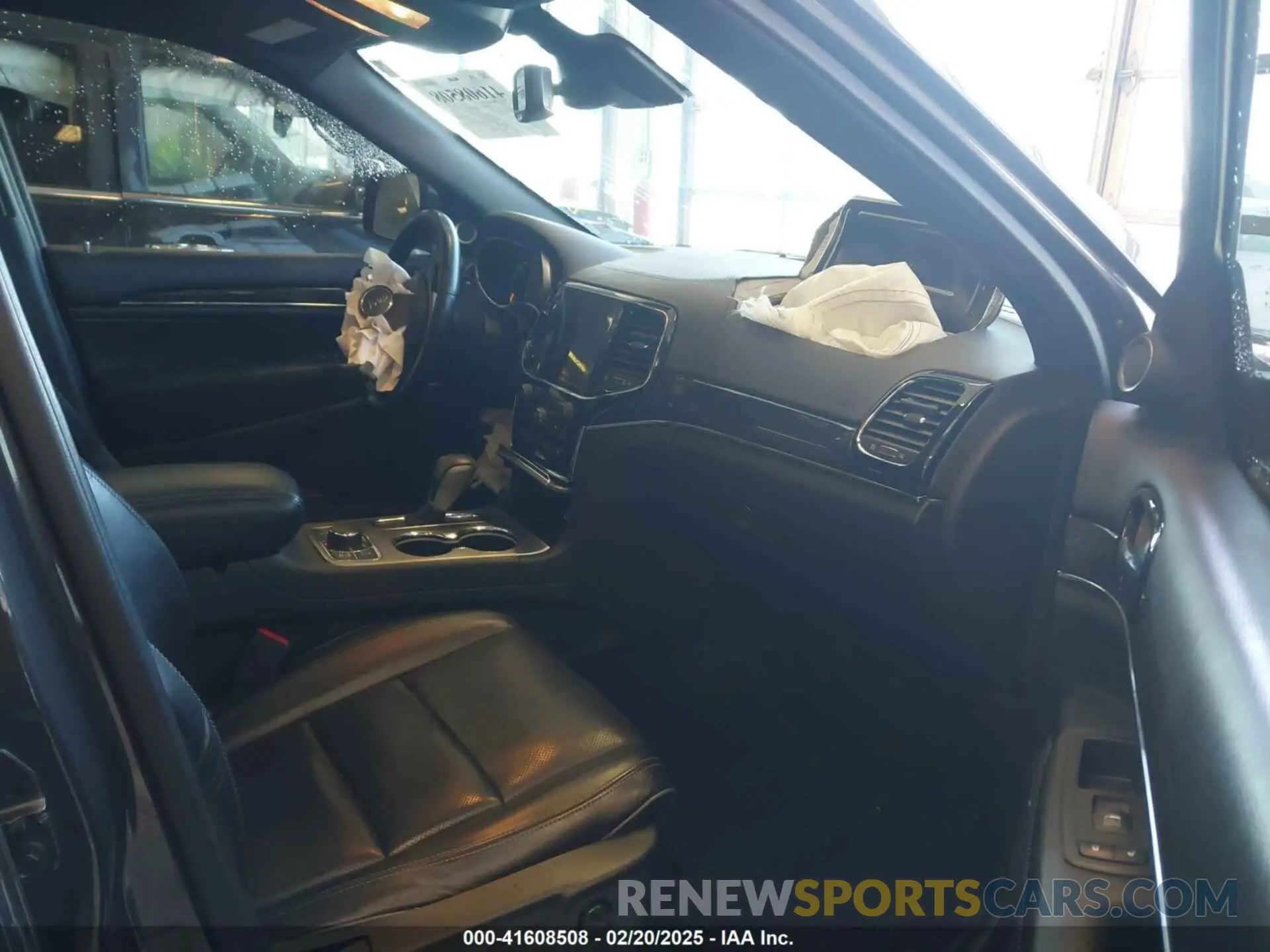 5 Photograph of a damaged car 1C4RJFCGXLC419668 JEEP GRAND CHEROKEE 2020