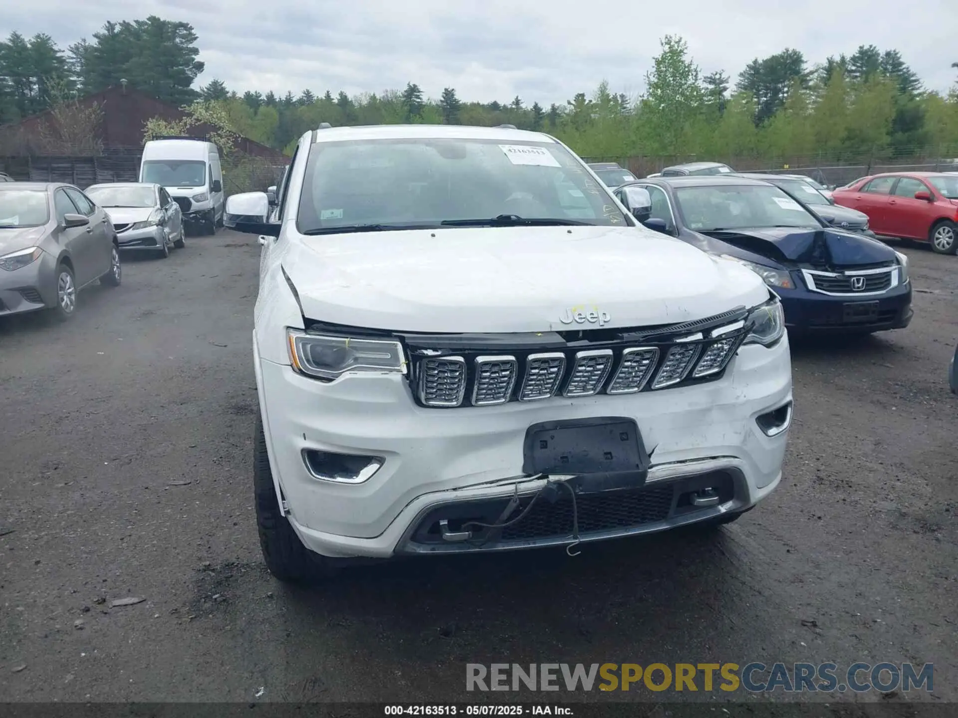 12 Photograph of a damaged car 1C4RJFCT2LC135805 JEEP GRAND CHEROKEE 2020