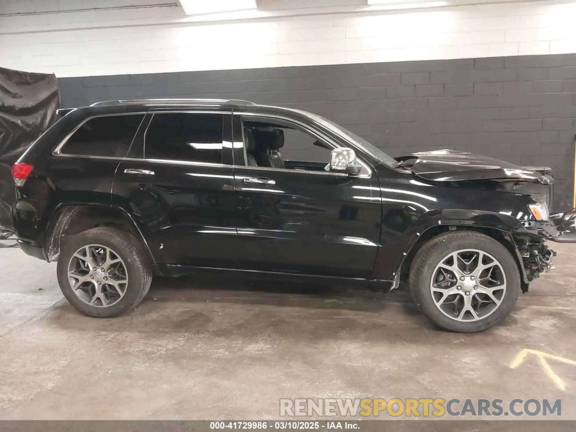 14 Photograph of a damaged car 1C4RJFCT2LC138400 JEEP GRAND CHEROKEE 2020