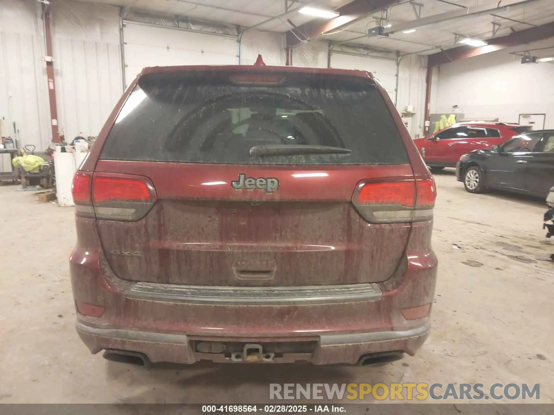 16 Photograph of a damaged car 1C4RJFCT3LC355213 JEEP GRAND CHEROKEE 2020