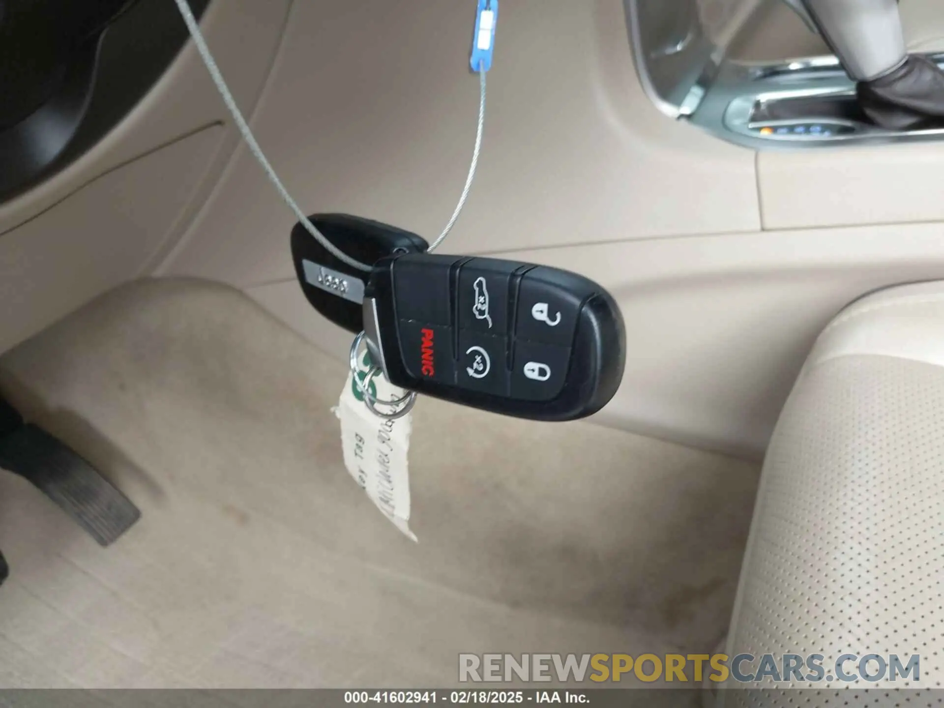 11 Photograph of a damaged car 1C4RJFCT4LC221357 JEEP GRAND CHEROKEE 2020