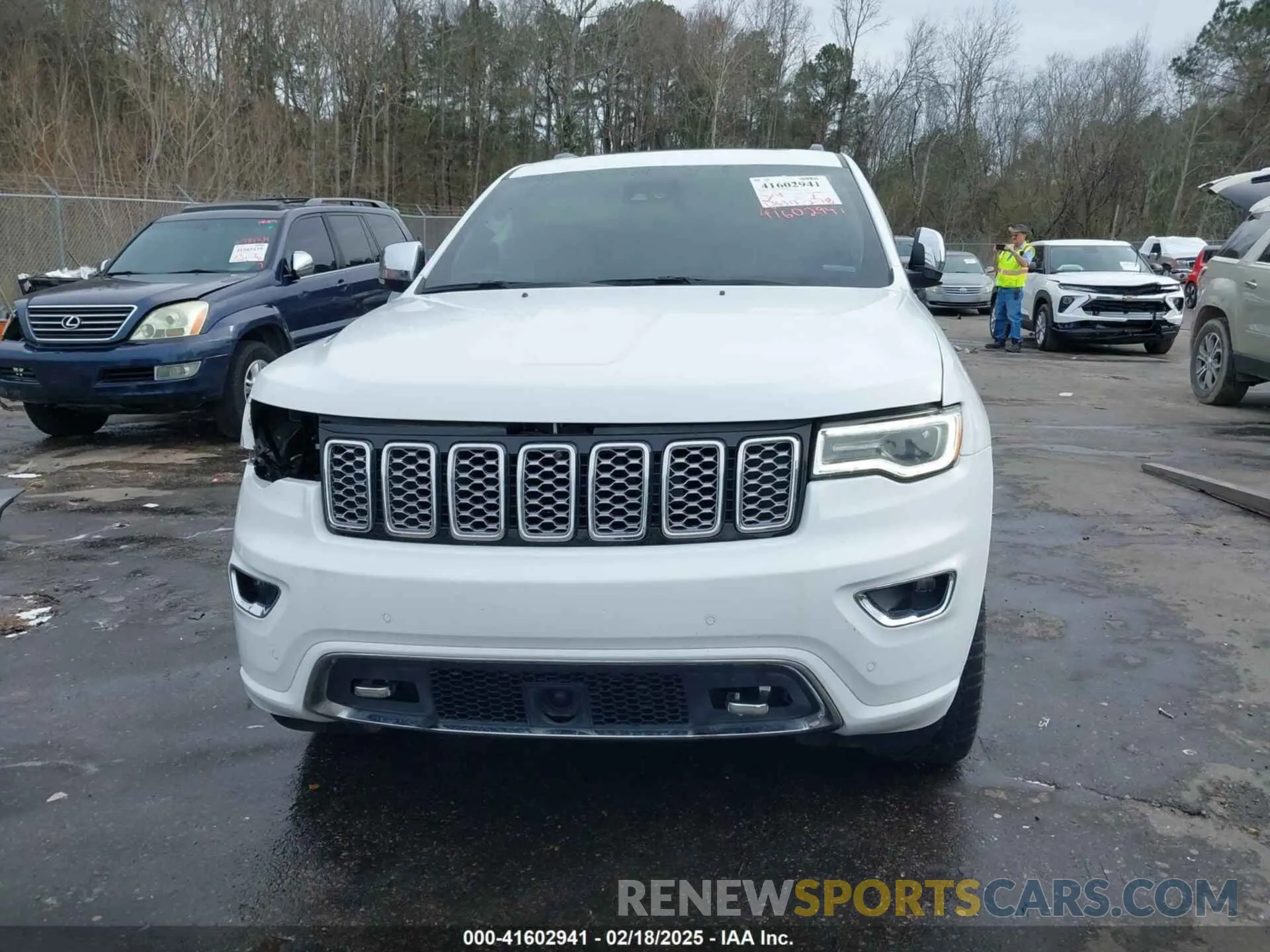 12 Photograph of a damaged car 1C4RJFCT4LC221357 JEEP GRAND CHEROKEE 2020