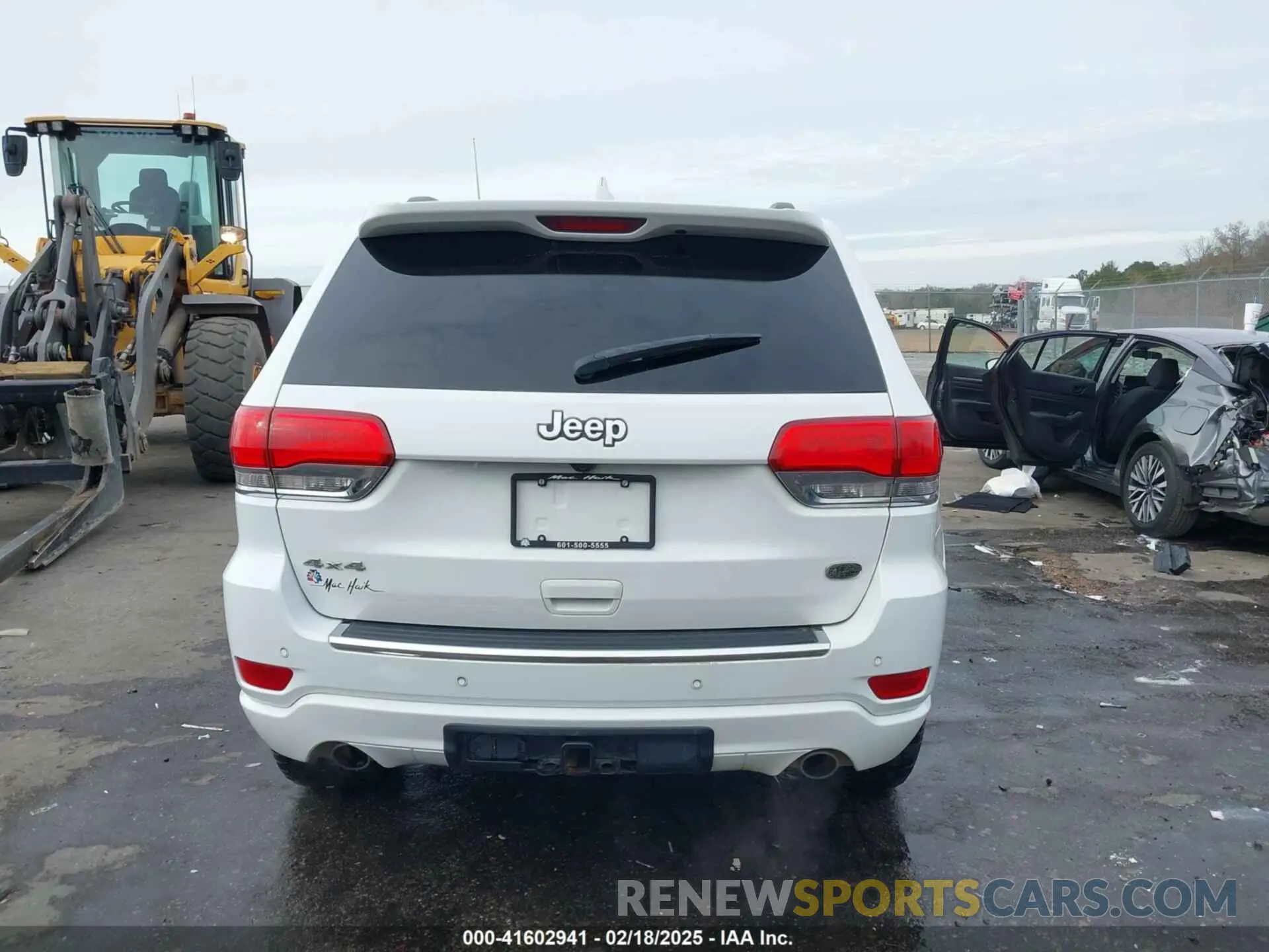 16 Photograph of a damaged car 1C4RJFCT4LC221357 JEEP GRAND CHEROKEE 2020
