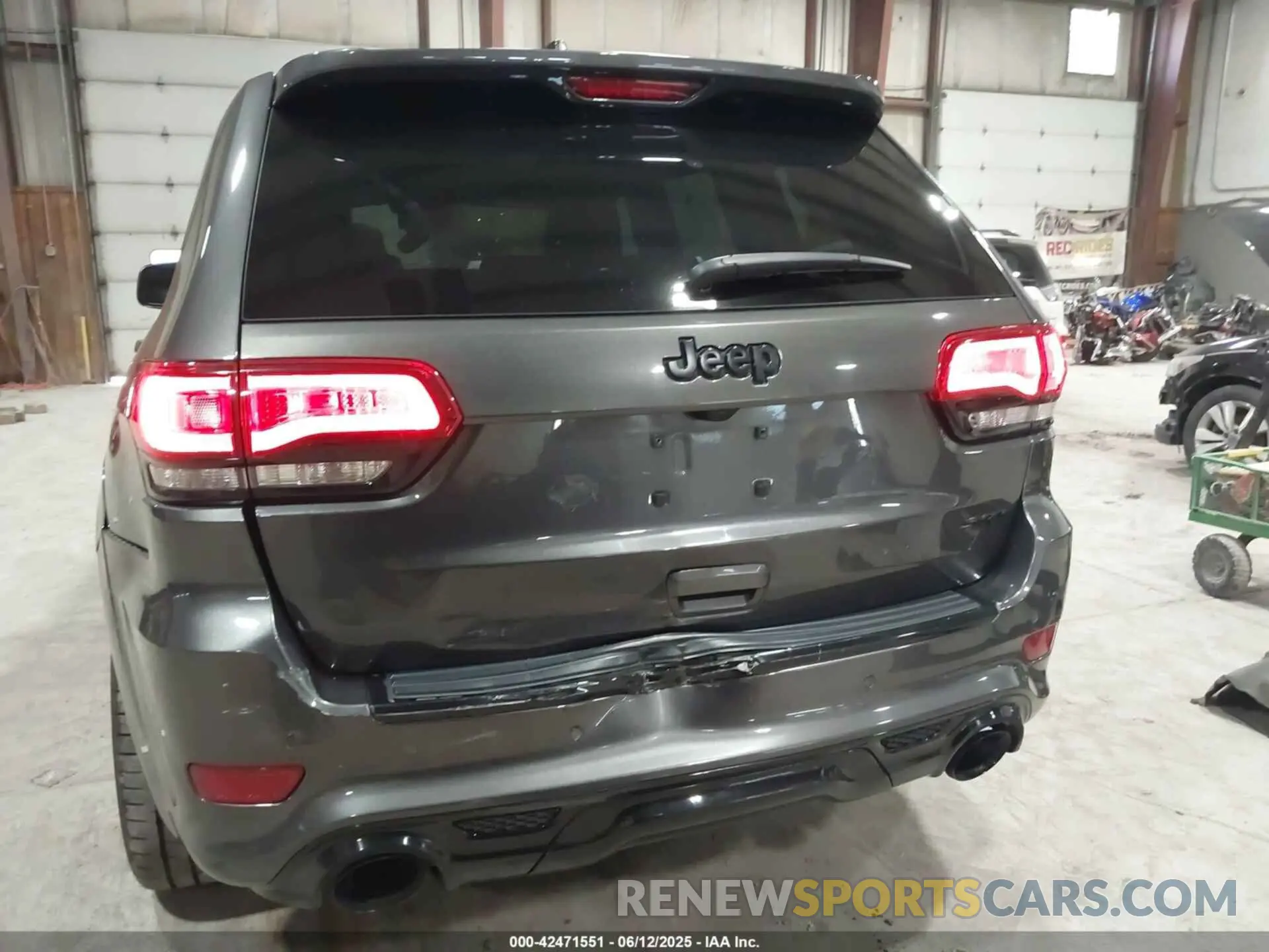 20 Photograph of a damaged car 1C4RJFDJ0LC339001 JEEP GRAND CHEROKEE 2020